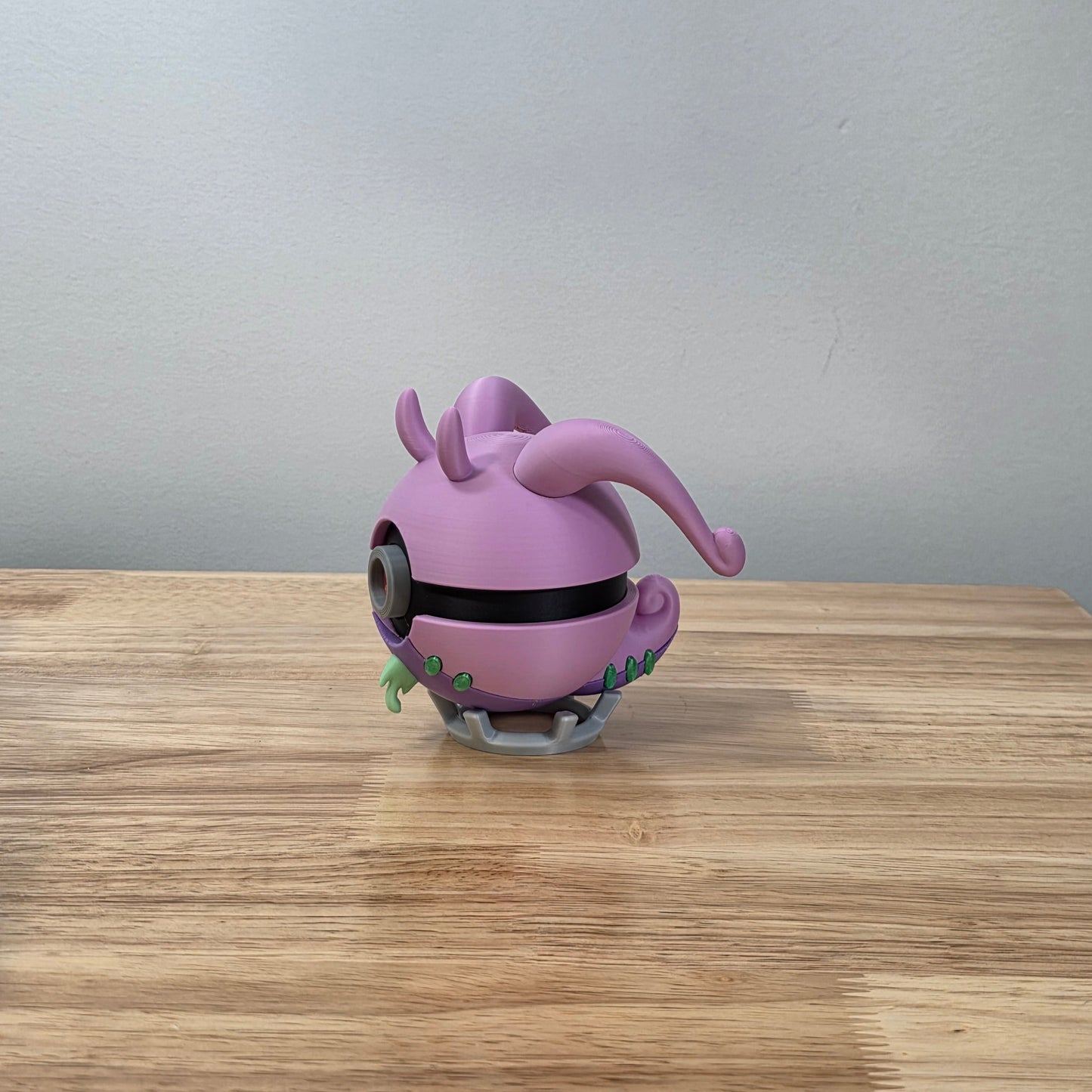 Goodra Poke Ball | 3D Printed Display Ball