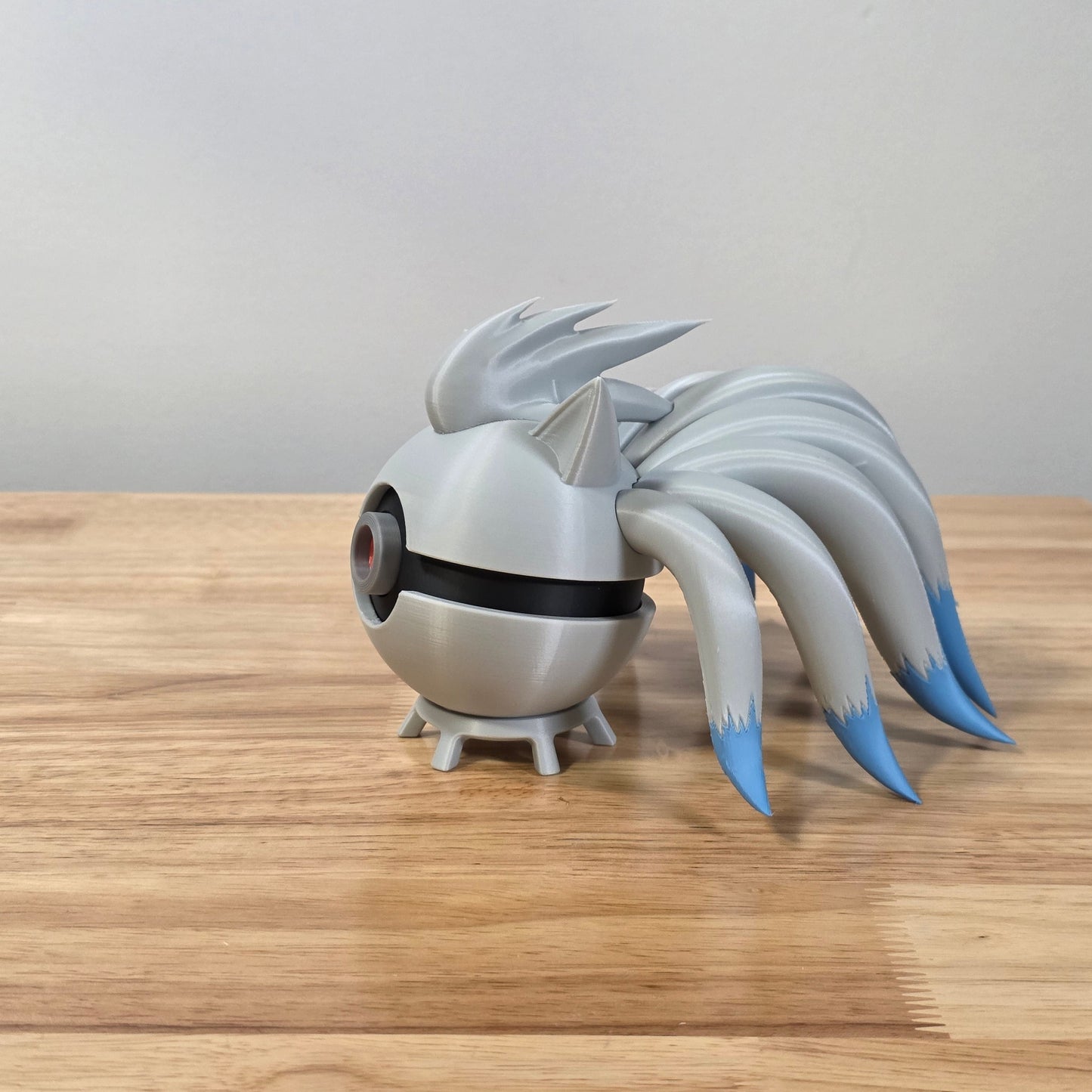 Ninetales Poke Ball | 3D Printed Display Ball
