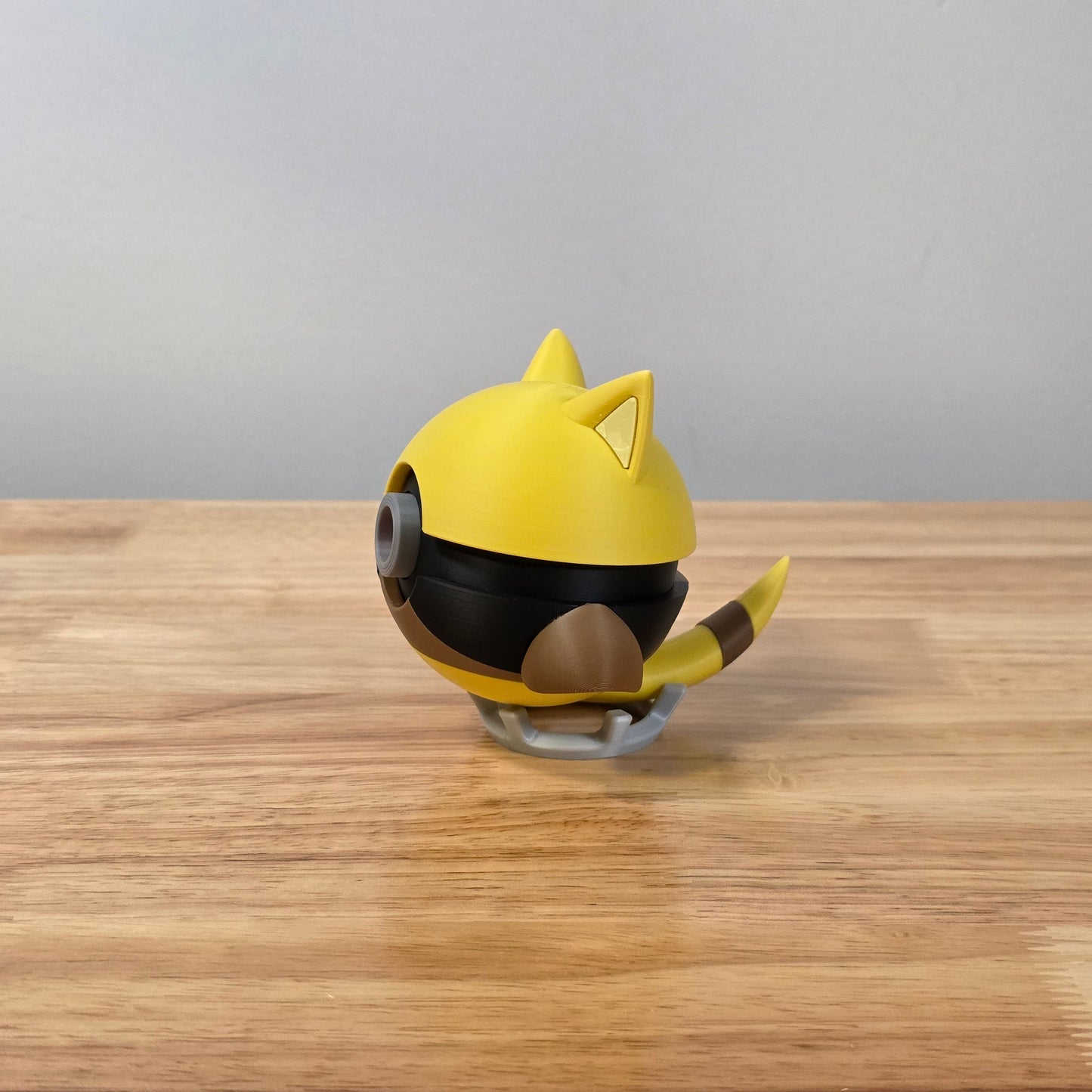 Abra Poke Ball | 3D Printed Display Ball