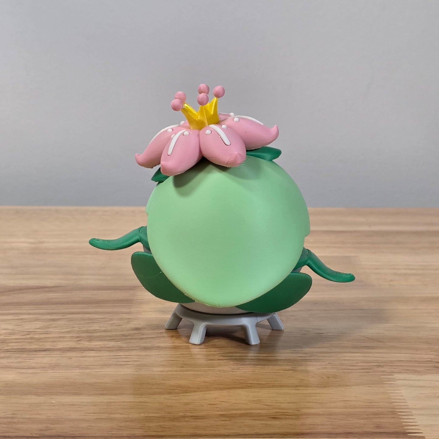 Lilligant Poke Ball | 3D Printed Display Ball