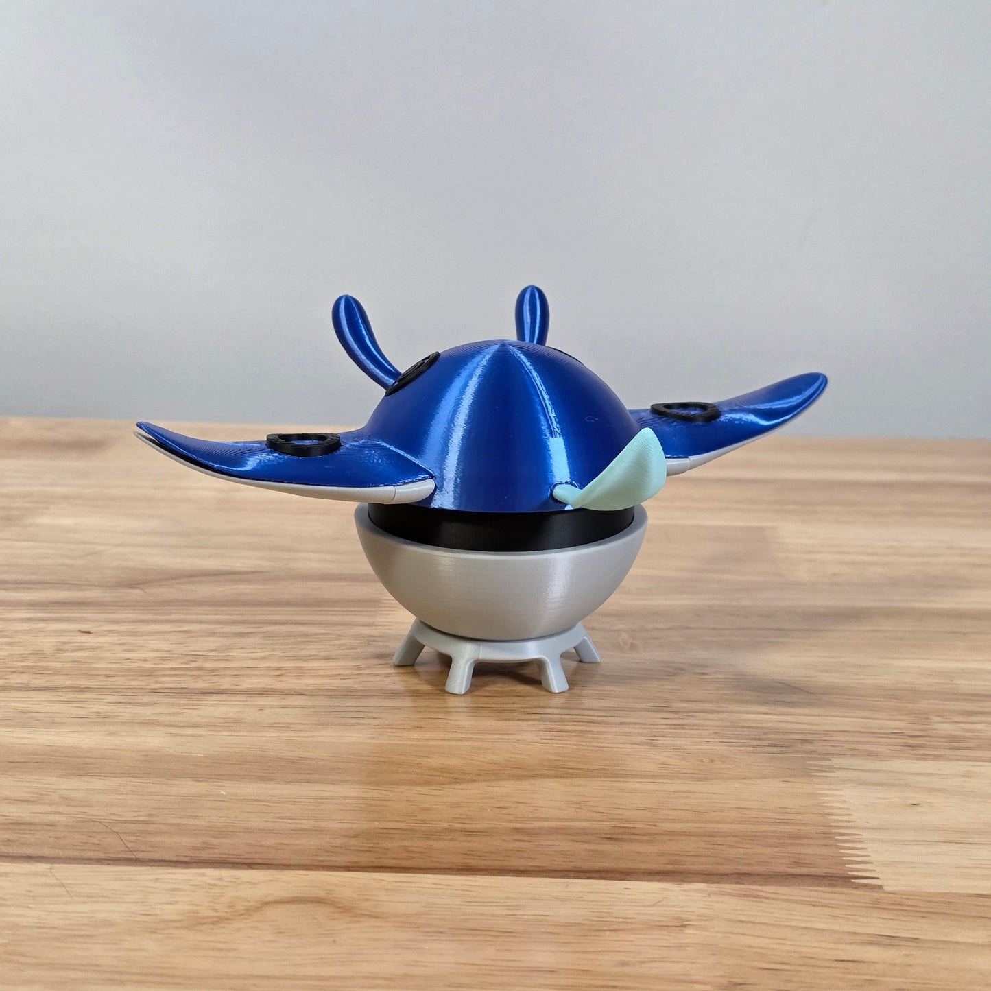 Mantine Poke Ball | 3D Printed Display Ball