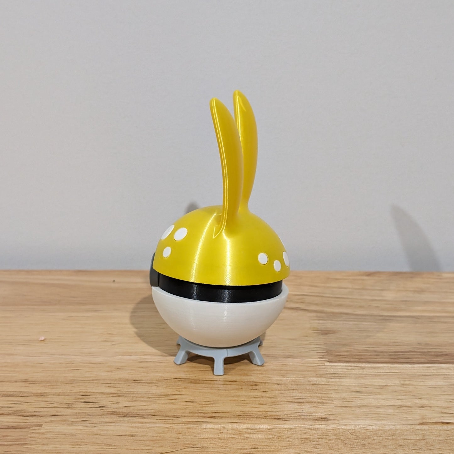 Azumarill Poke Ball | 3D Printed Display Ball