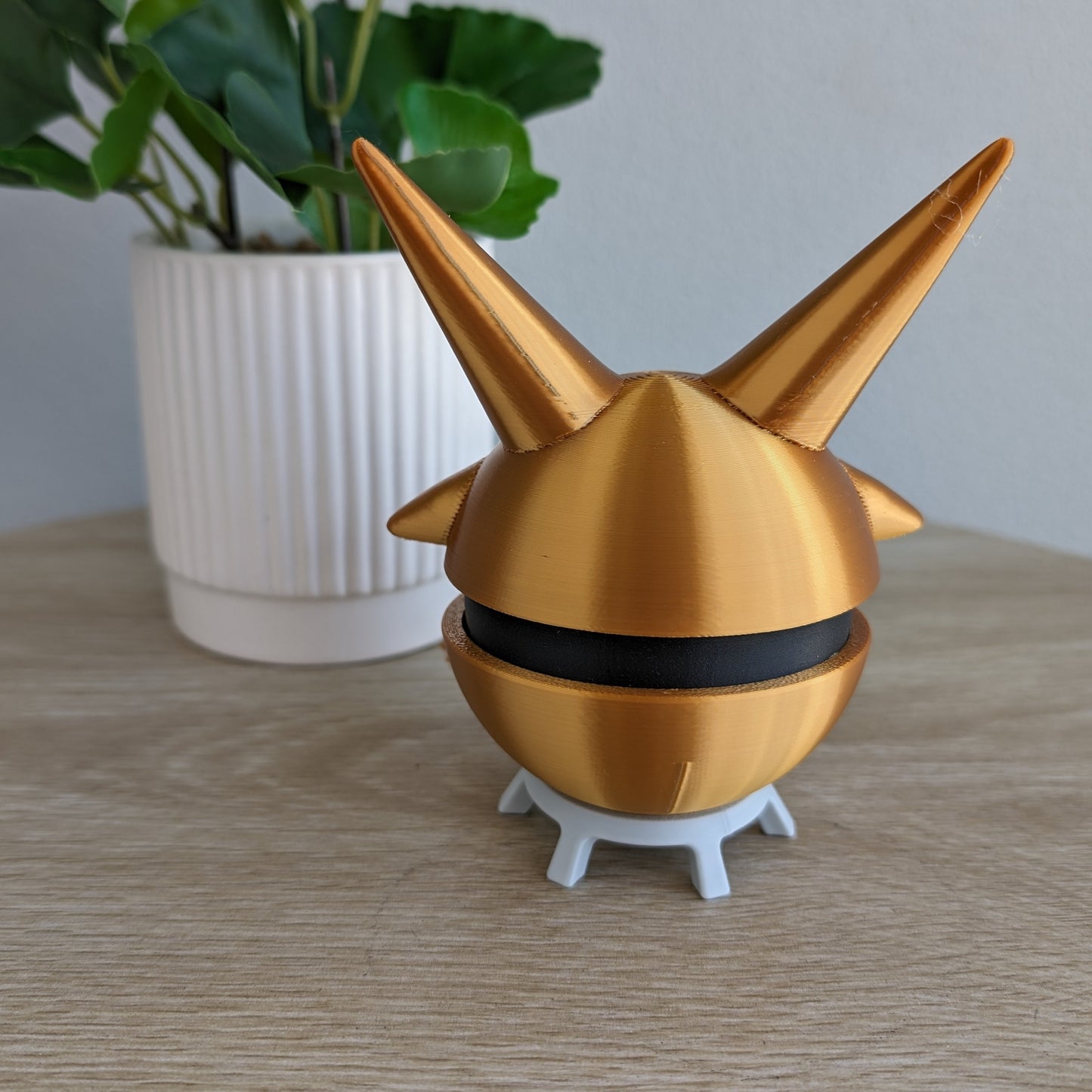 Alakazam Poke Ball | 3D Printed Display Ball