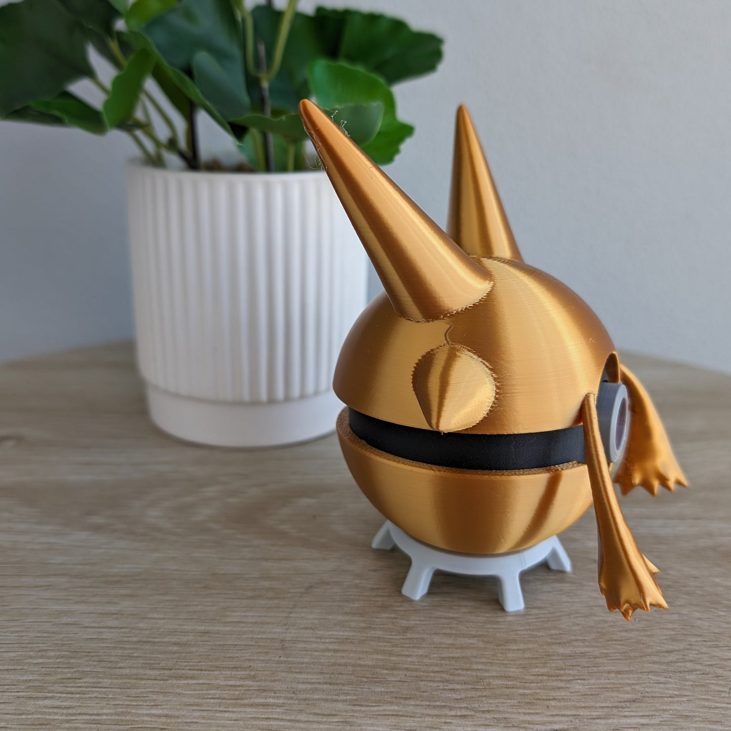 Alakazam Poke Ball | 3D Printed Display Ball