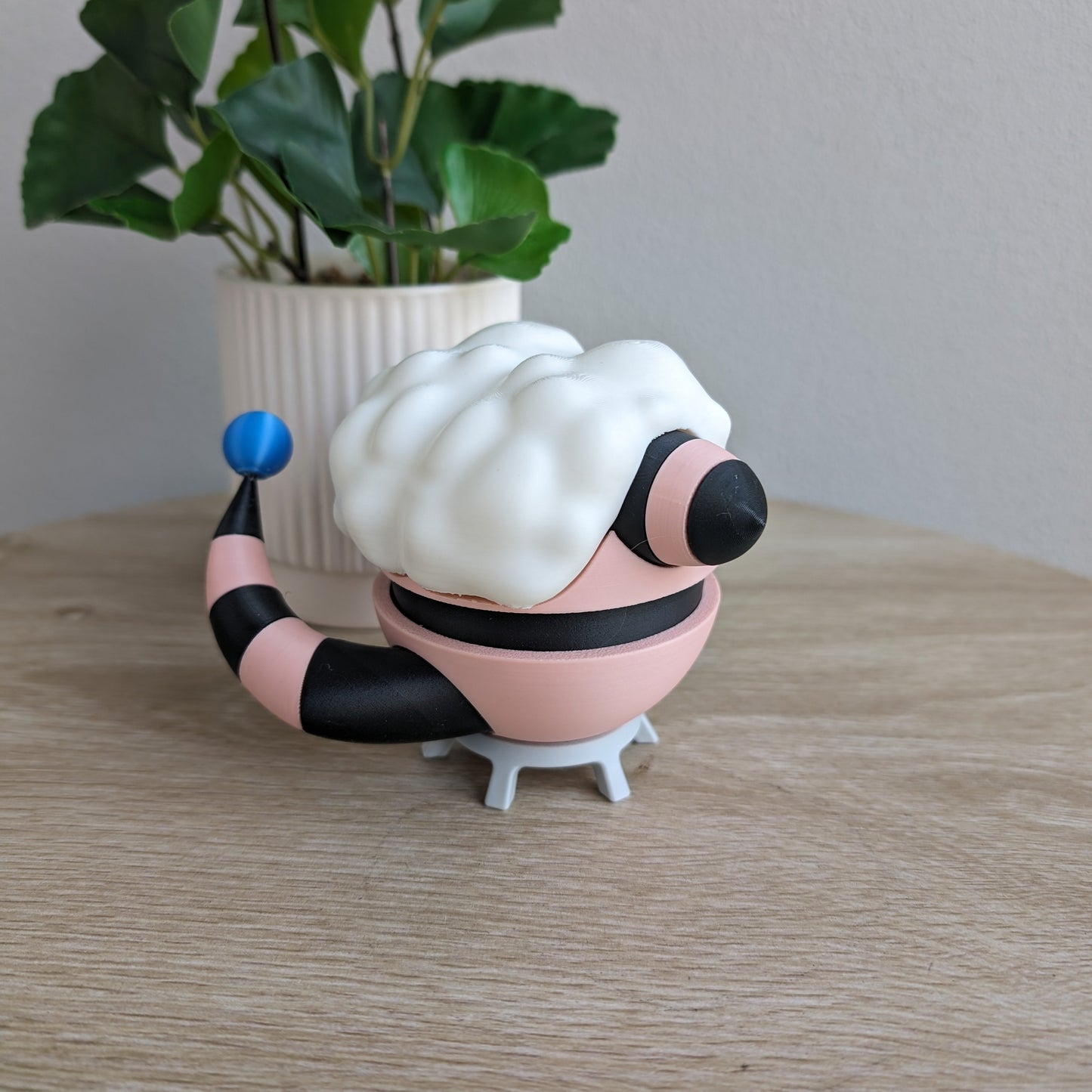 Flaaffy Poke Ball | 3D Printed Display Ball