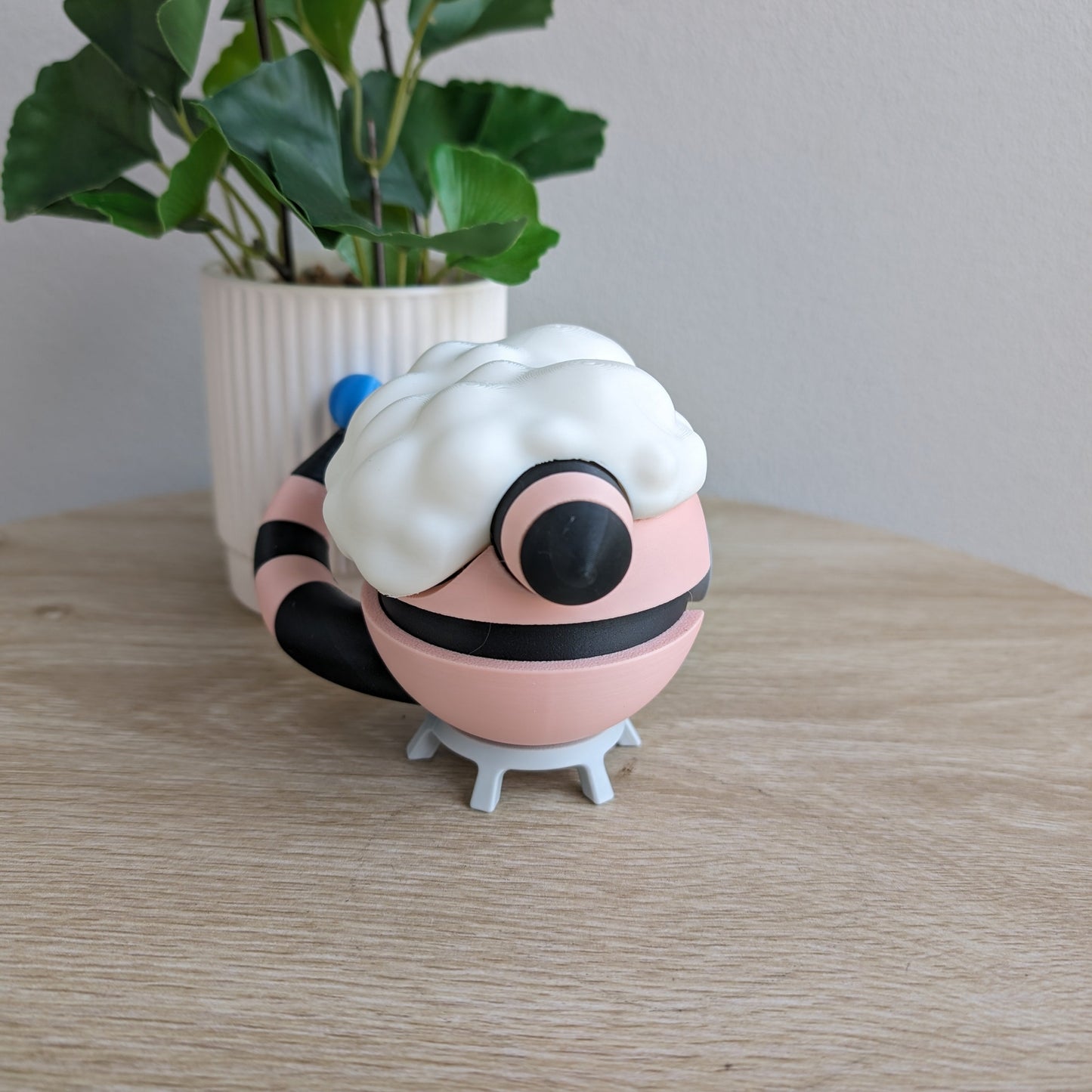 Flaaffy Poke Ball | 3D Printed Display Ball