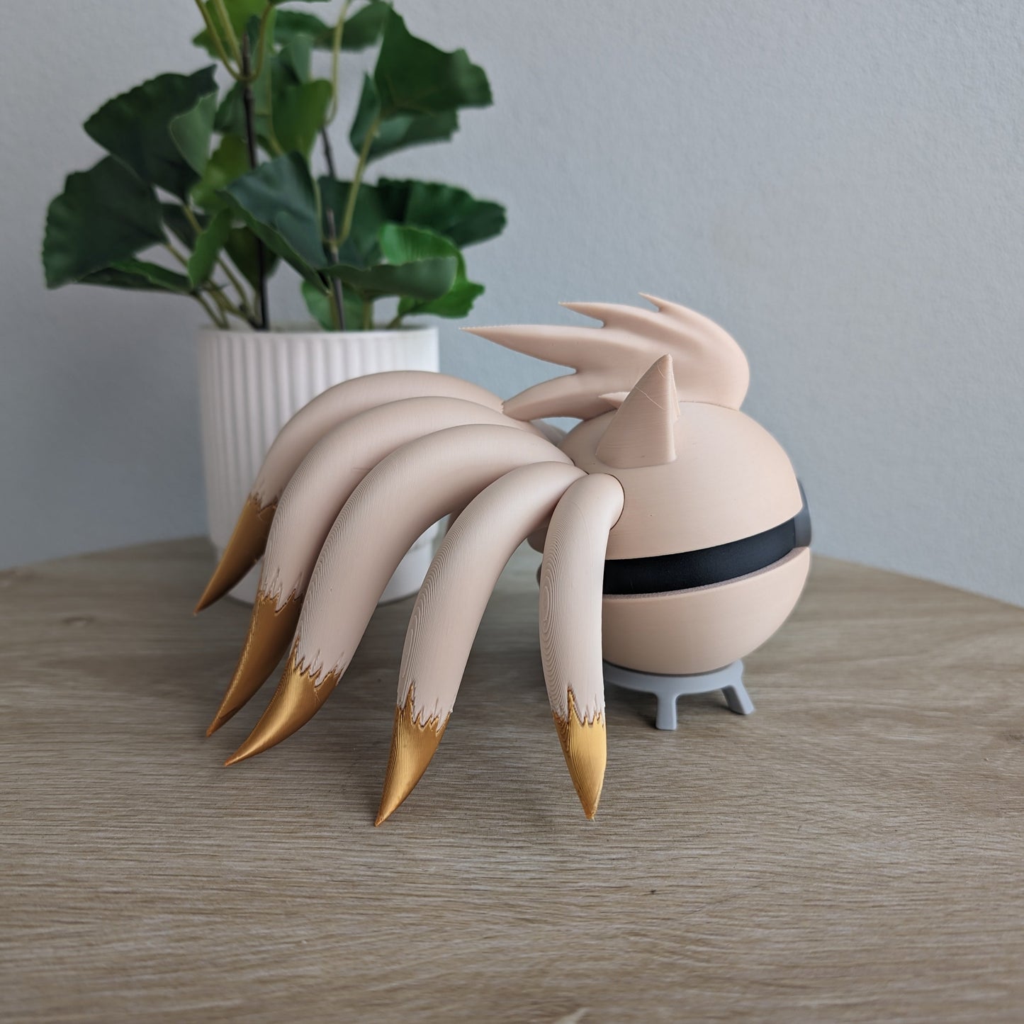 Ninetales Poke Ball | 3D Printed Display Ball