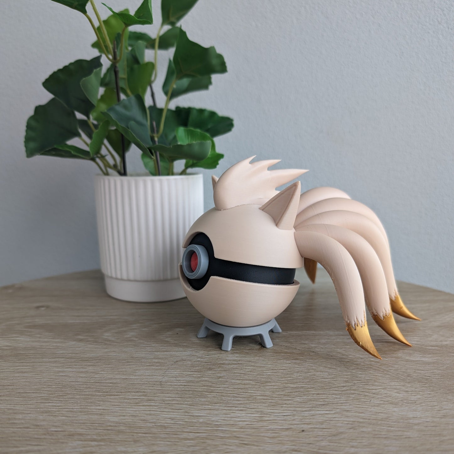 Ninetales Poke Ball | 3D Printed Display Ball