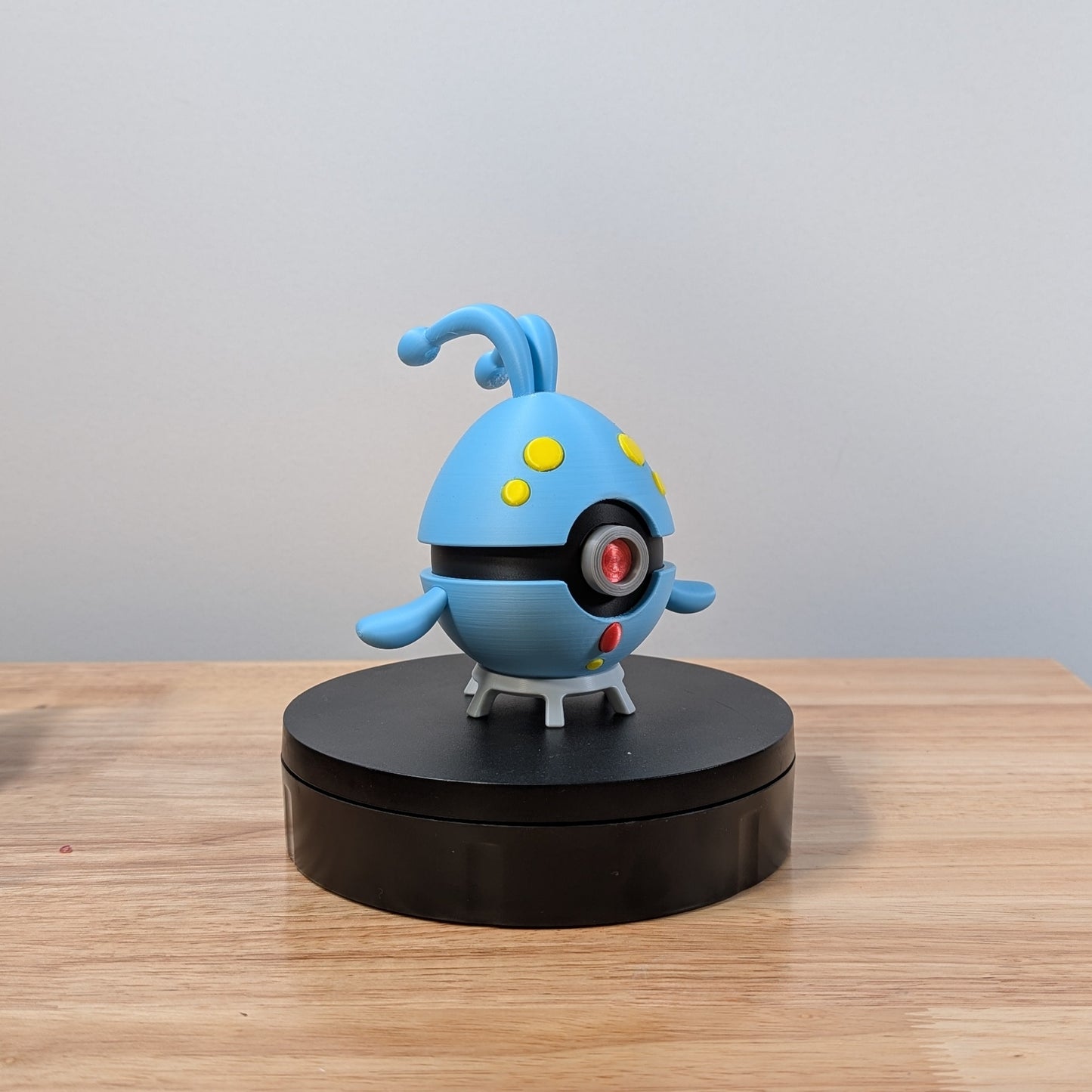 Manaphy Poke Ball | 3D Printed Display Ball
