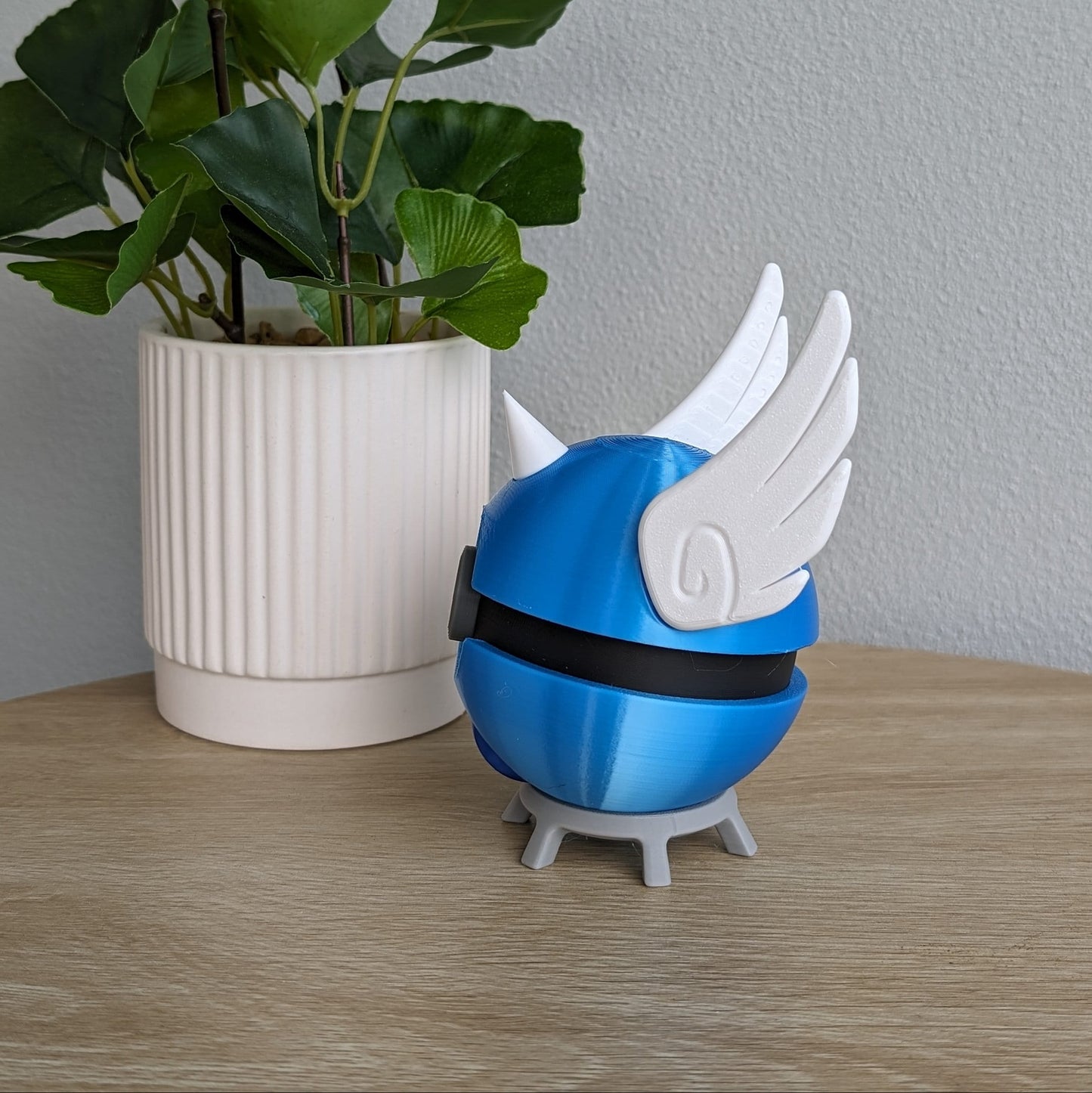 Dragonair Poke Ball | 3D Printed Display Ball