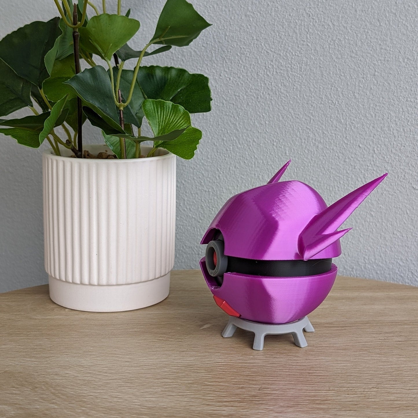 Sableye Poke Ball | 3D Printed Display Ball
