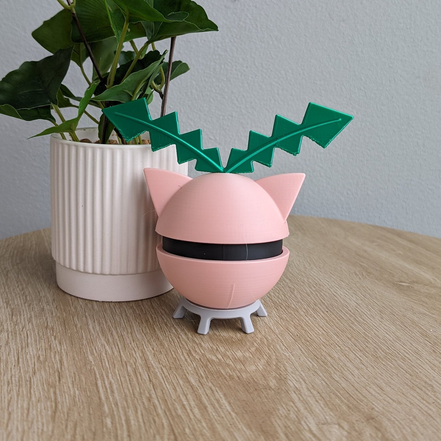 Hoppip Poke Ball | 3D Printed Display Ball