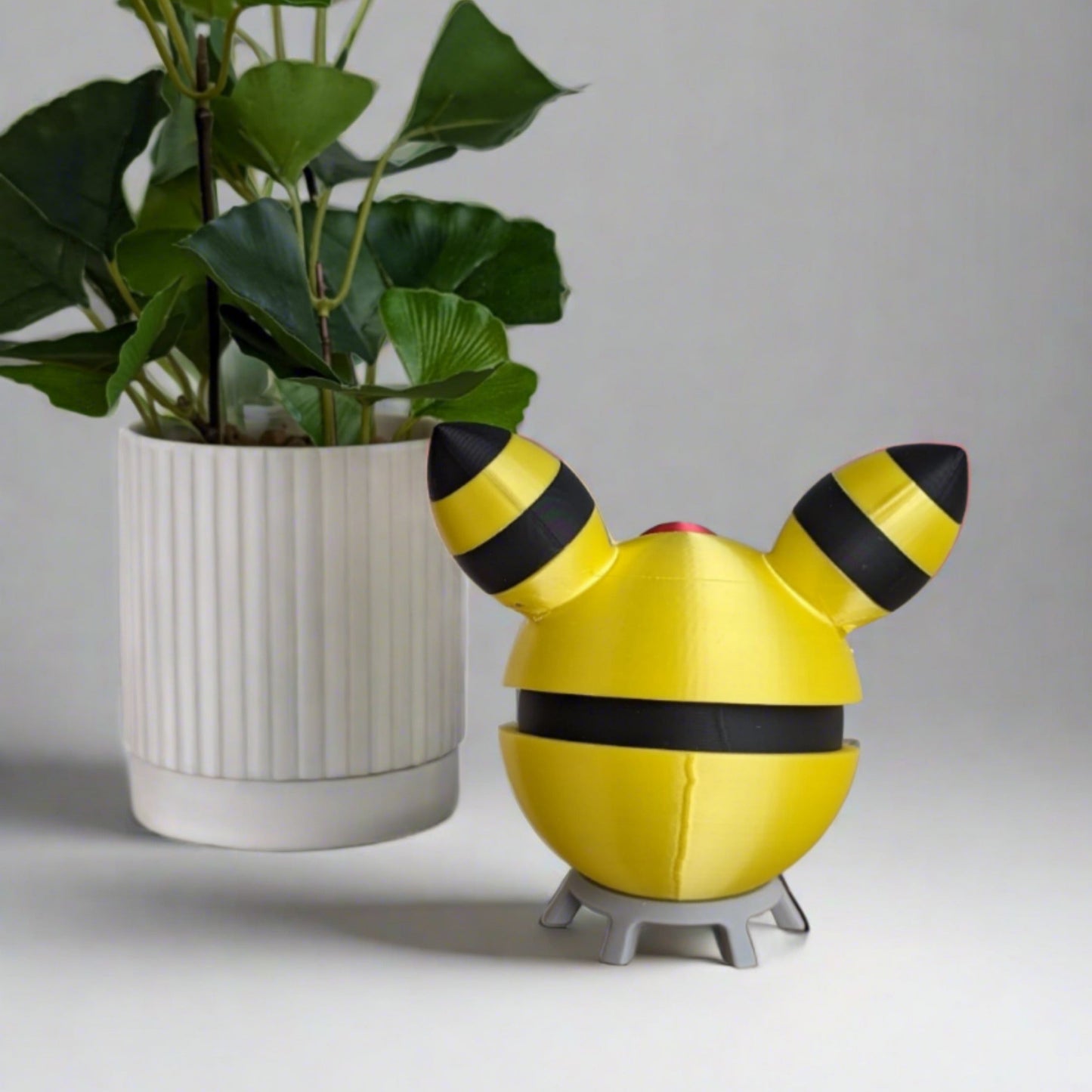 Ampharos Poke Ball | 3D Printed Display Ball
