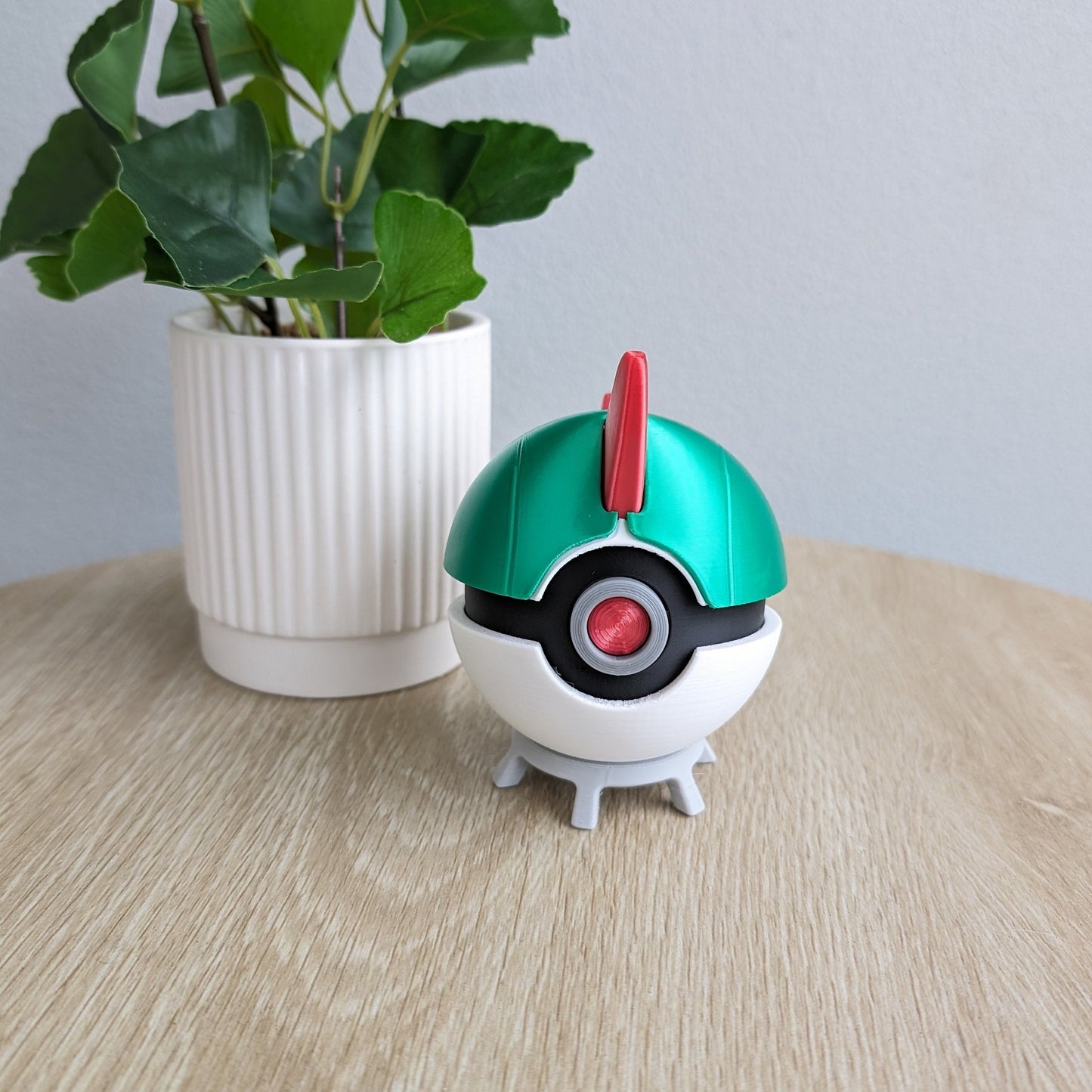 Ralts Poke Ball | 3D Printed Display Ball