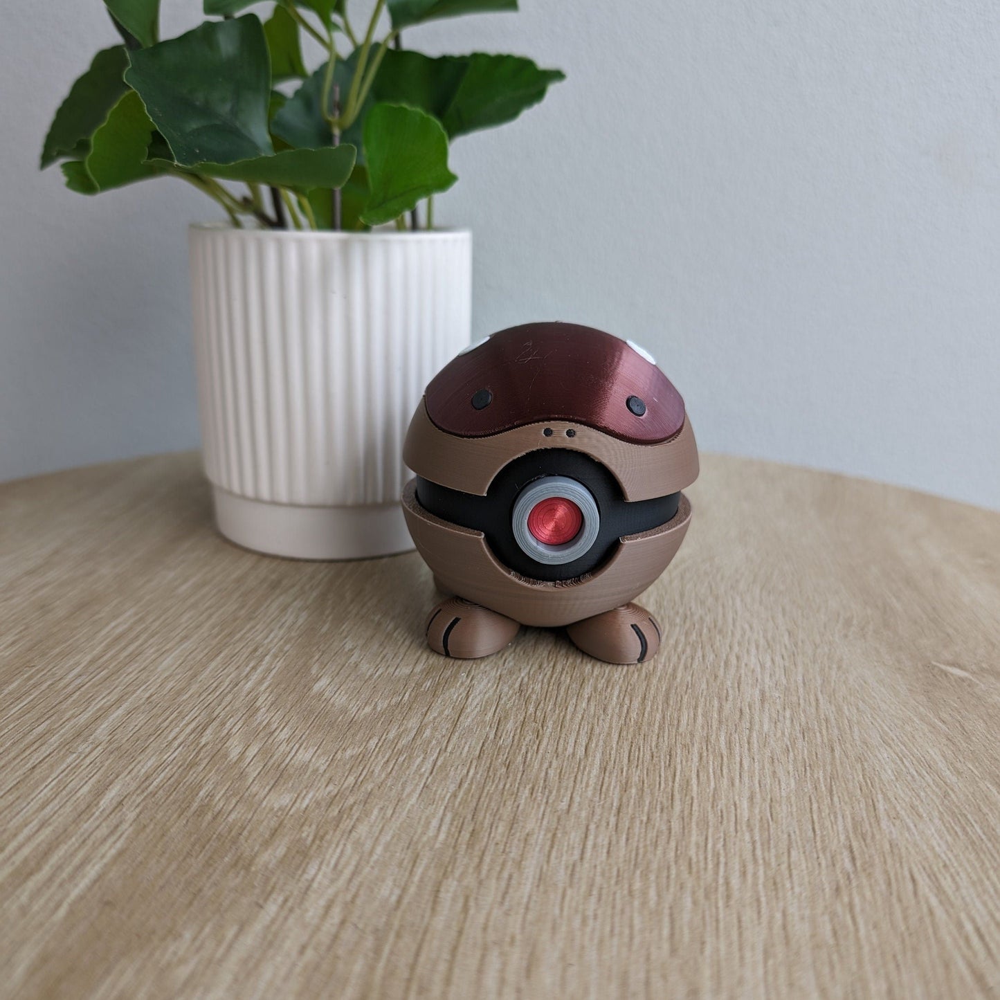 Clodsire Poke Ball | 3D Printed Display Ball