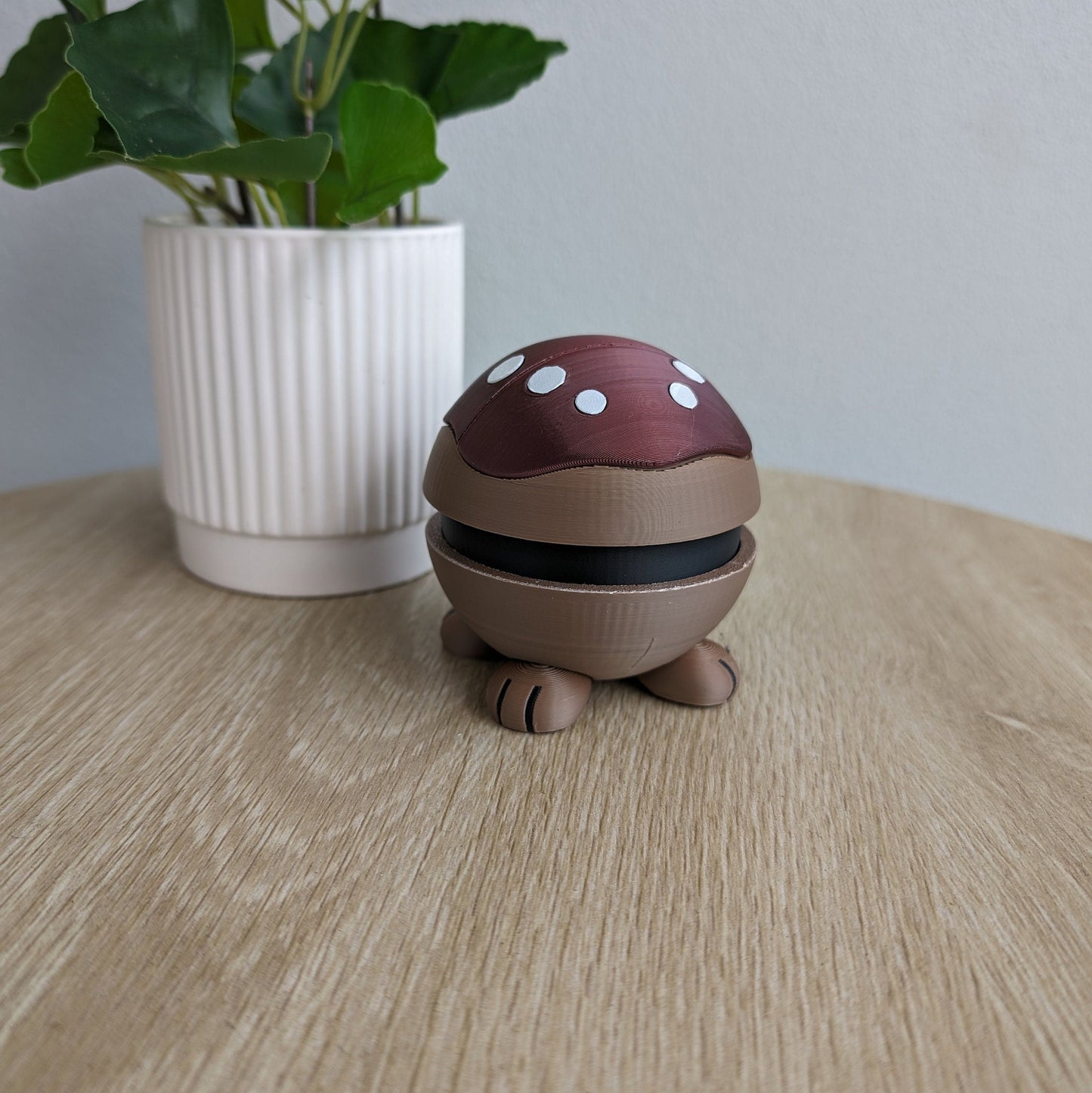 Clodsire Poke Ball | 3D Printed Display Ball