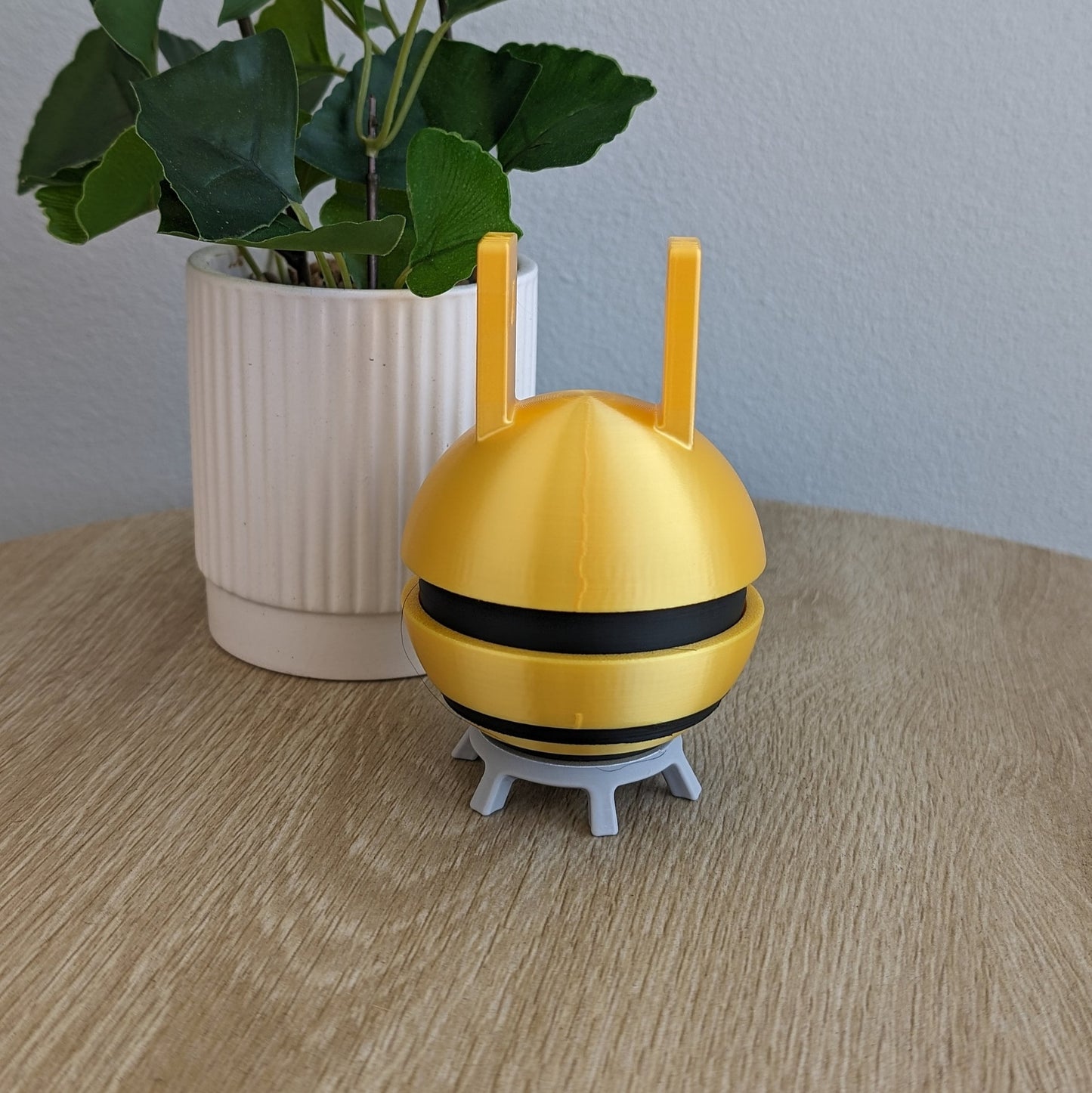 Elekid Poke Ball | 3D Printed Display Ball