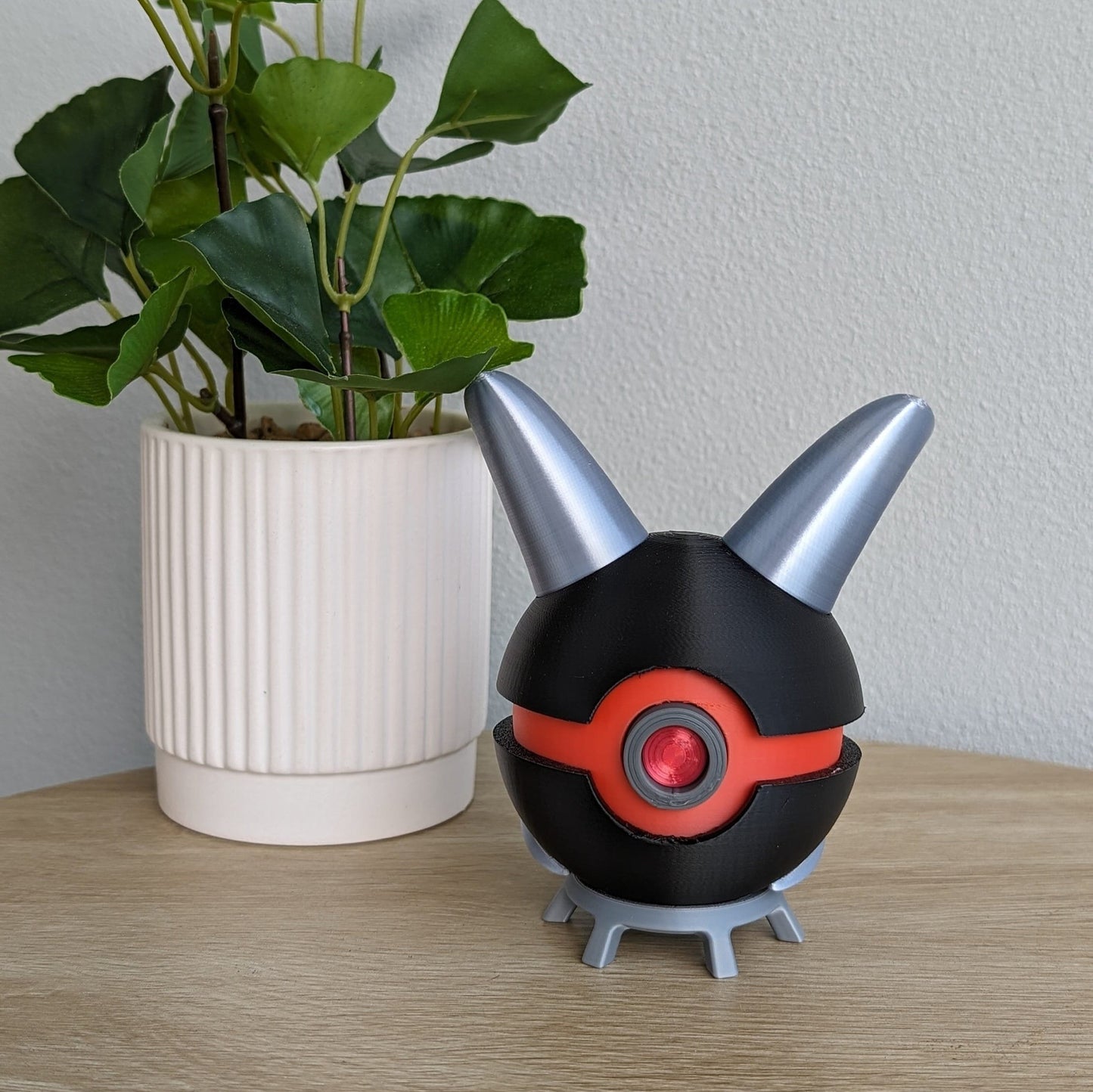 Houndoom Poke Ball | 3D Printed Display Ball