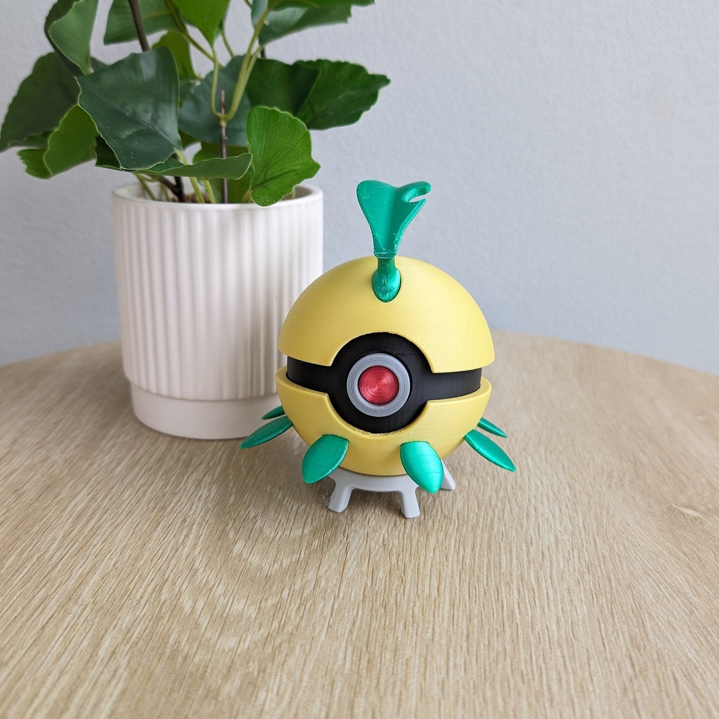 Bayleef Poke Ball | 3D Printed Display Ball