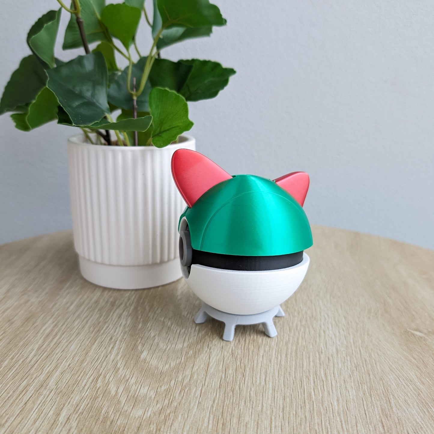 Ralts Poke Ball | 3D Printed Display Ball