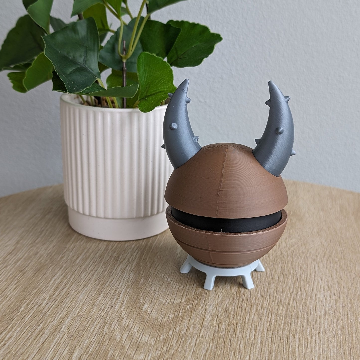 Pinsir Poke Ball | 3D Printed Display Ball