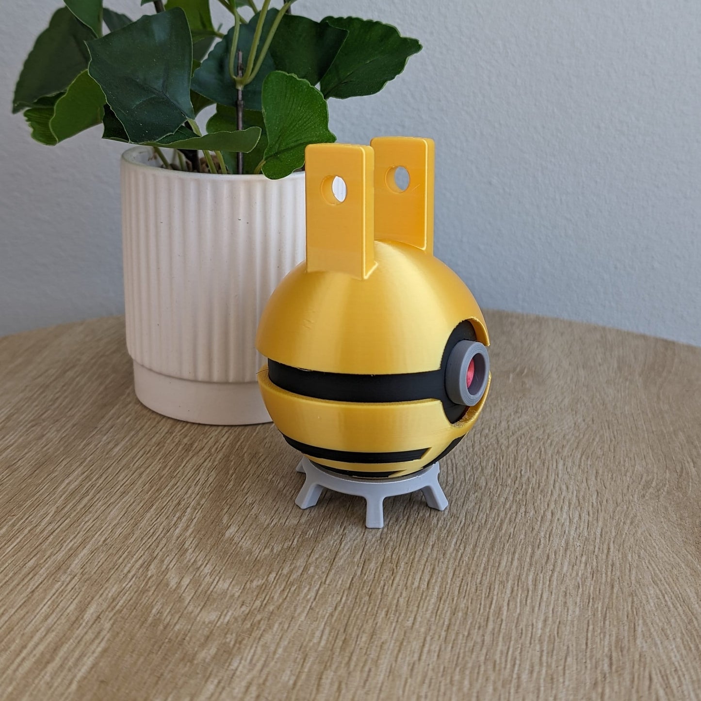 Elekid Poke Ball | 3D Printed Display Ball
