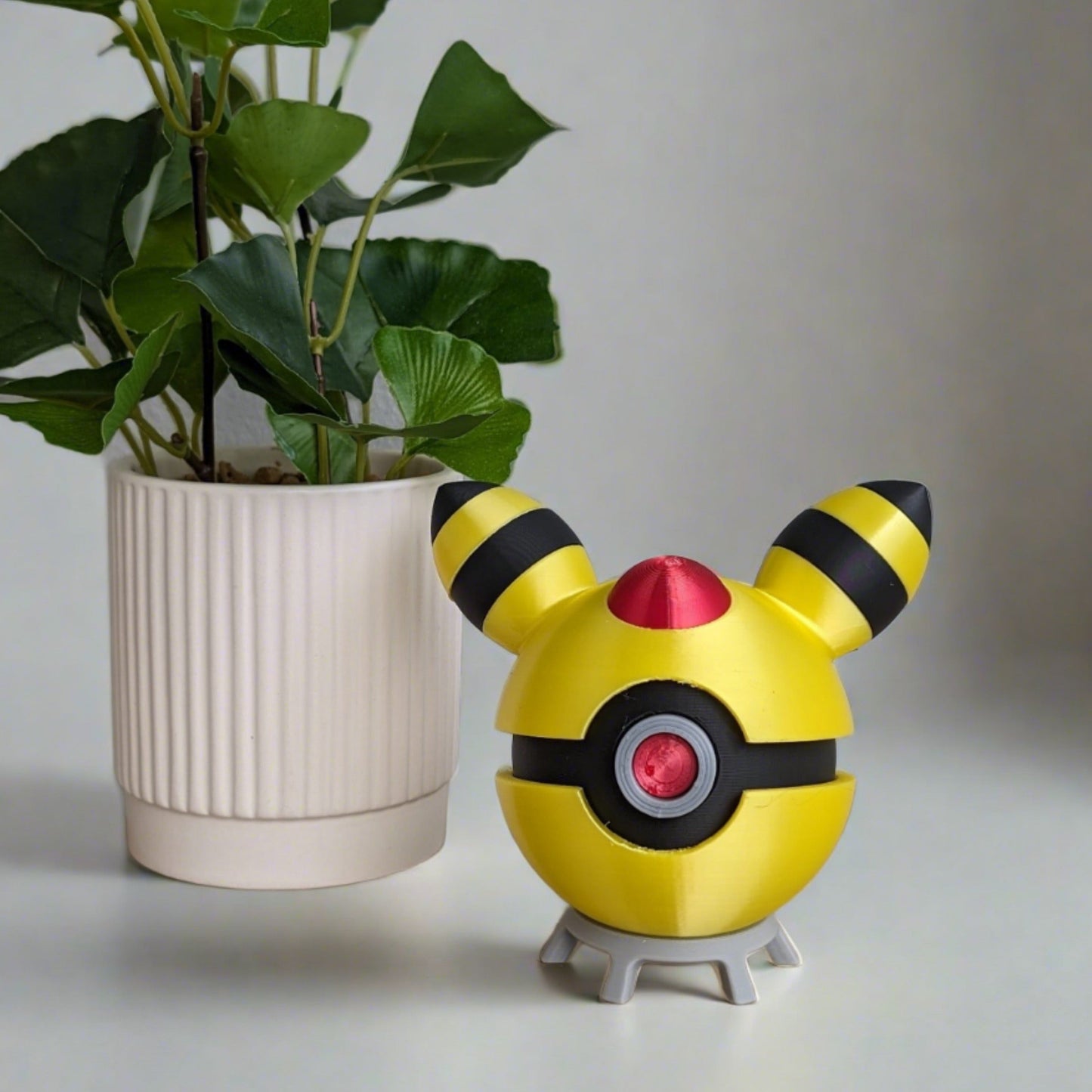 Ampharos Poke Ball | 3D Printed Display Ball