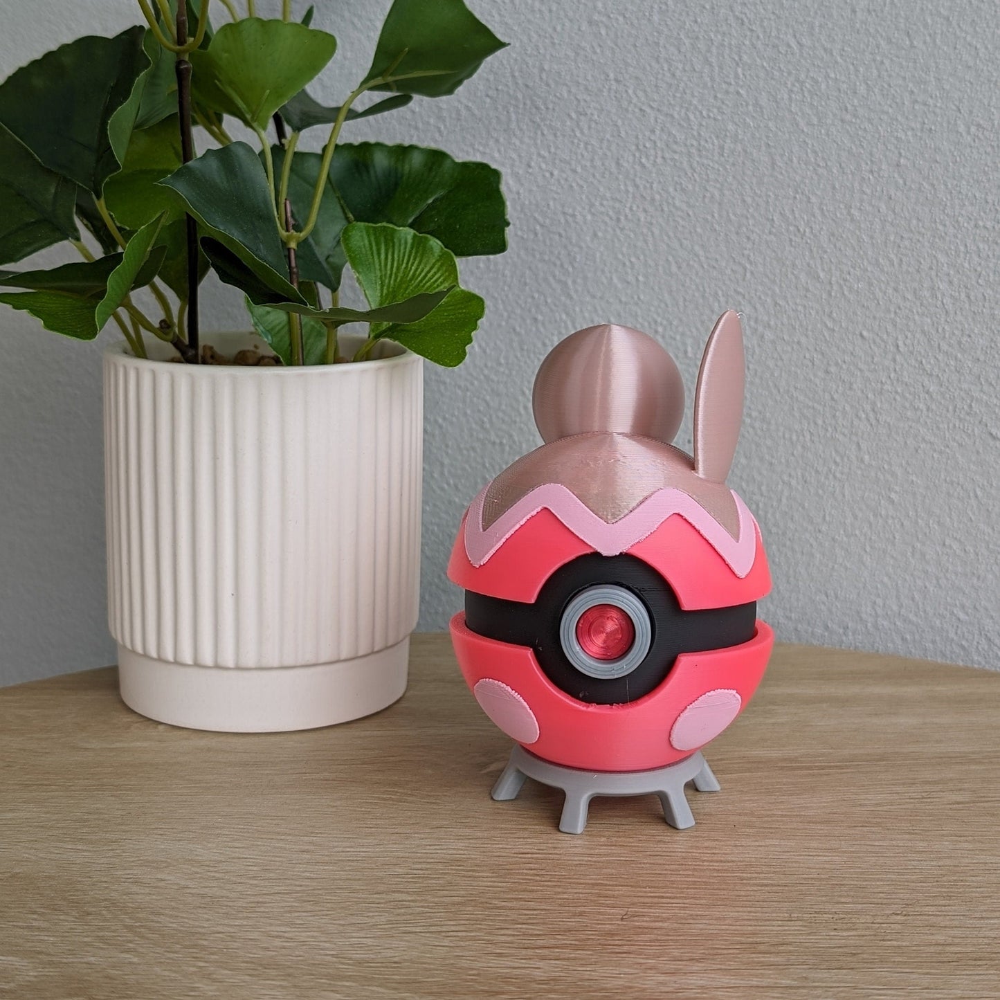Tinkatuff Poke Ball | 3D Printed Display Ball