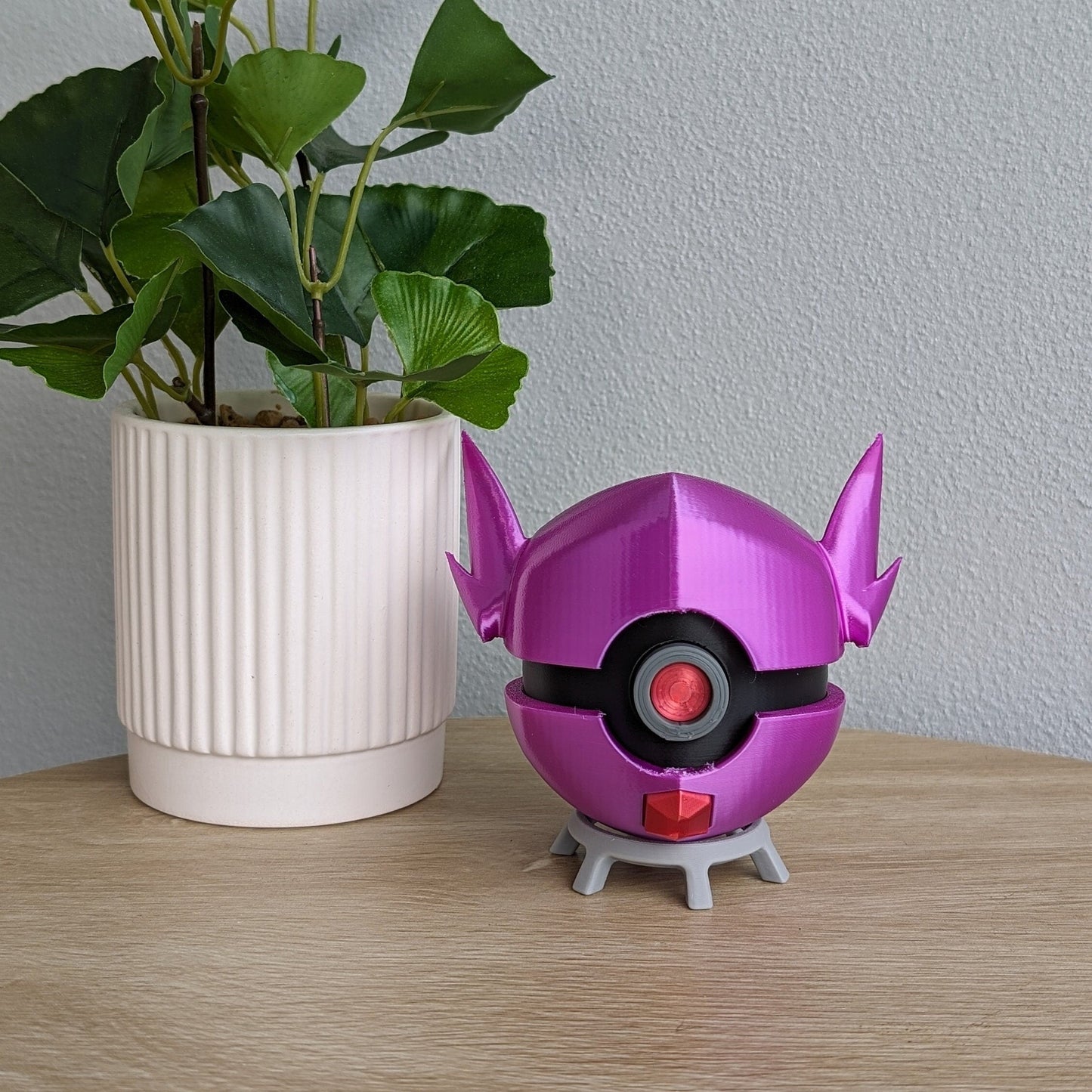 Sableye Poke Ball | 3D Printed Display Ball
