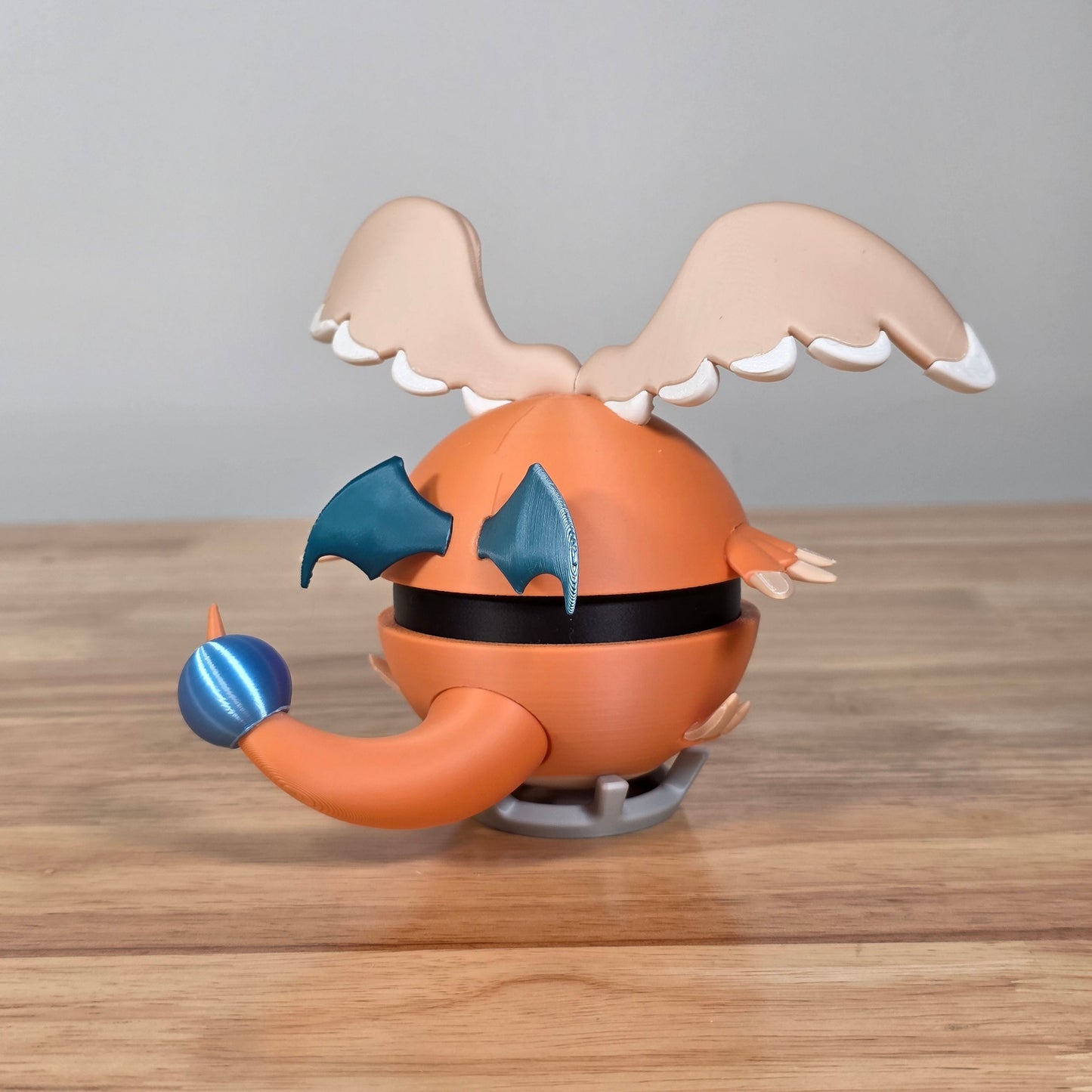Dragonite (Mega) Poke Ball | 3D Printed Display Ball