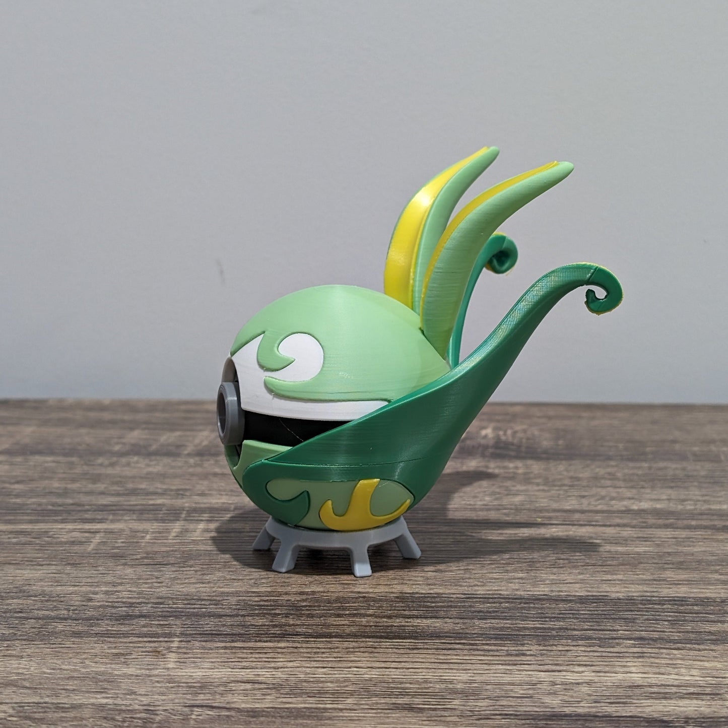 Serperior Poke Ball | 3D Printed Display Ball