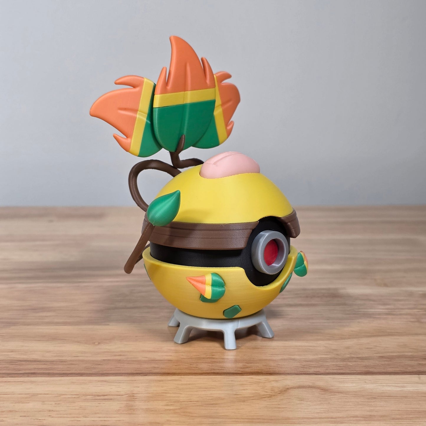 Victreebel (Mega) Poke Ball | 3D Printed Display Ball