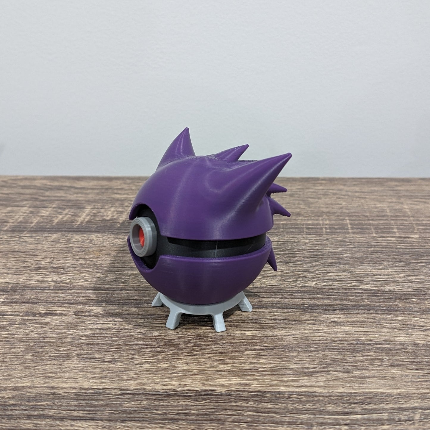 Gengar Poke Ball | 3D Printed Display Ball