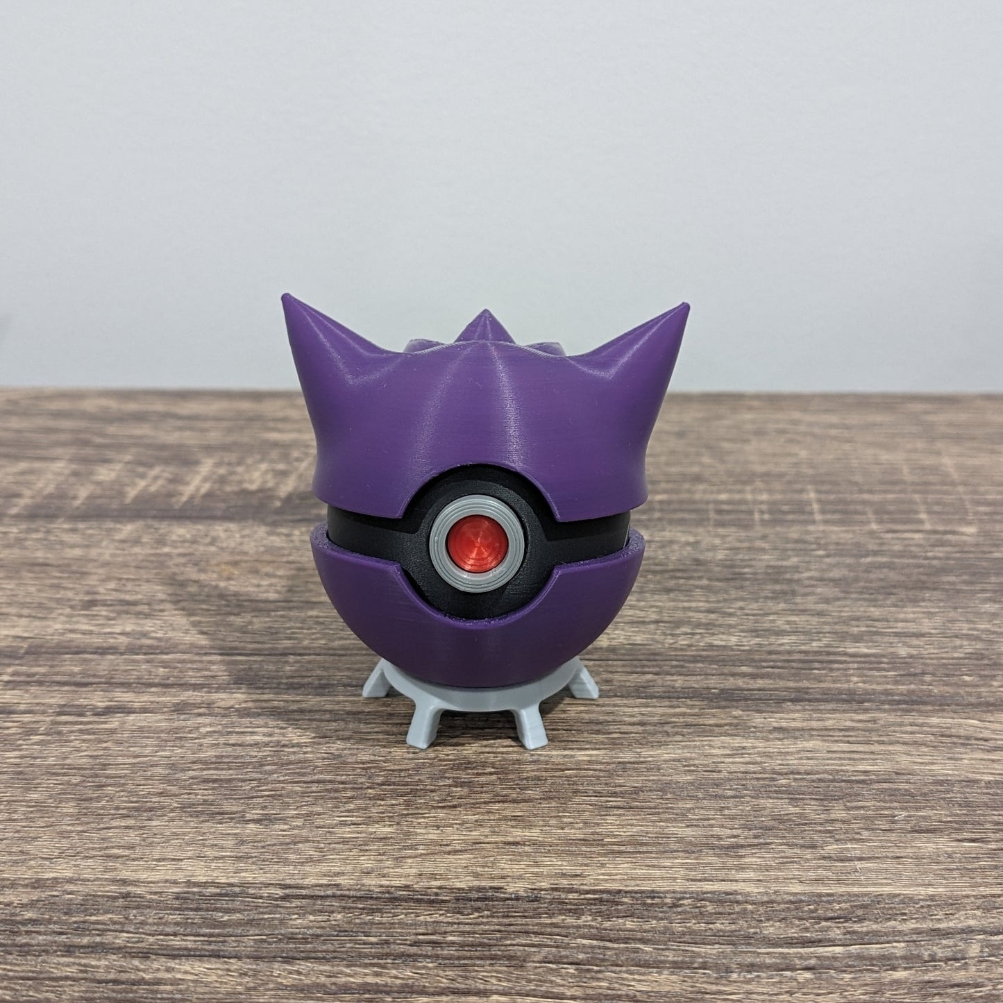 Gengar Poke Ball | 3D Printed Display Ball