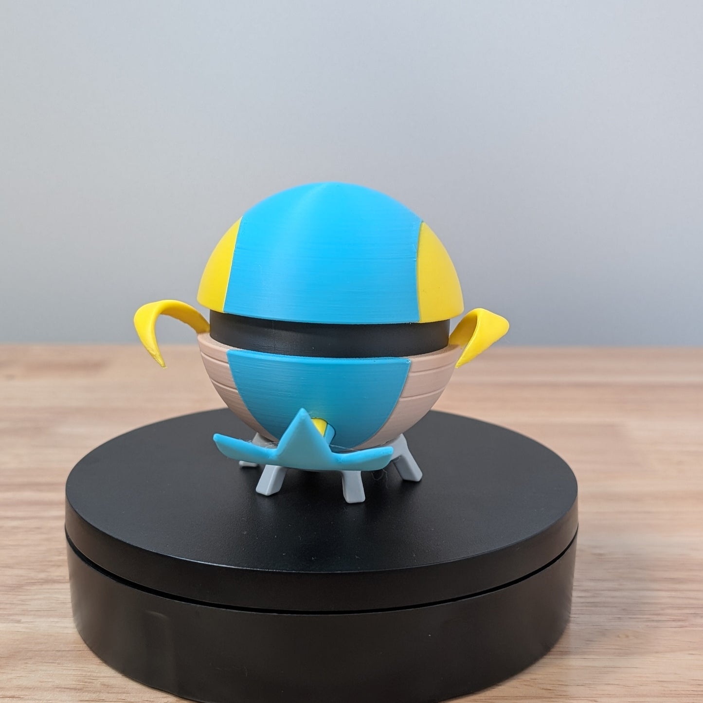 Snivy Poke Ball | 3D Printed Display Ball