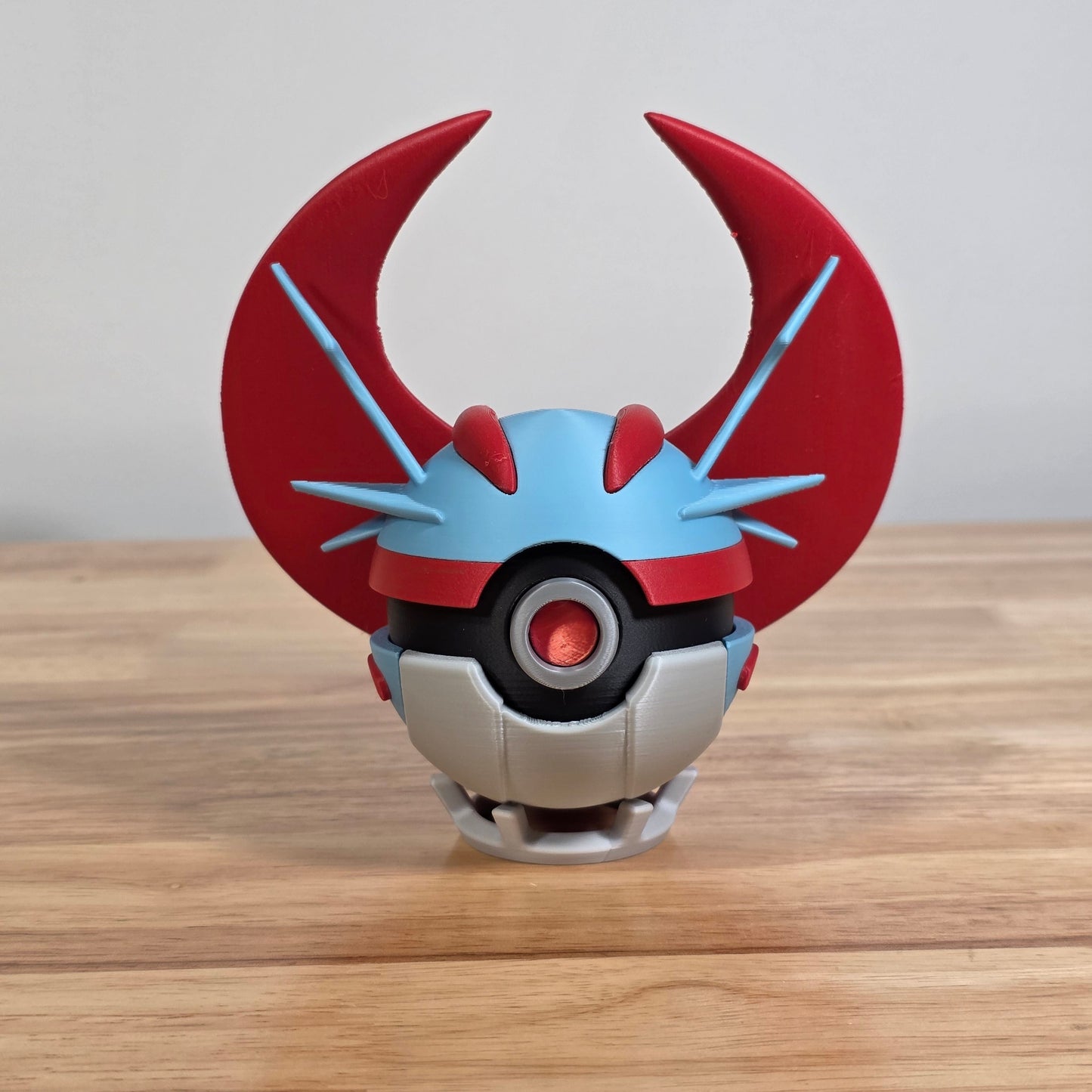 Salamence (Mega) Poke Ball | 3D Printed Display Ball