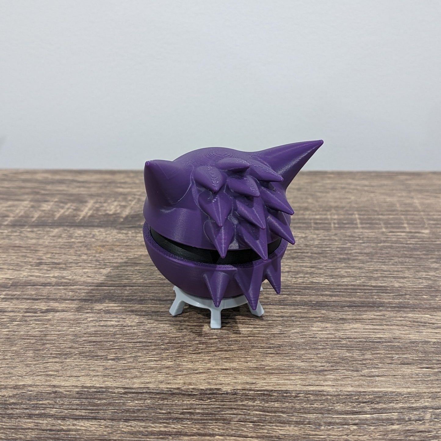 Gengar Poke Ball | 3D Printed Display Ball