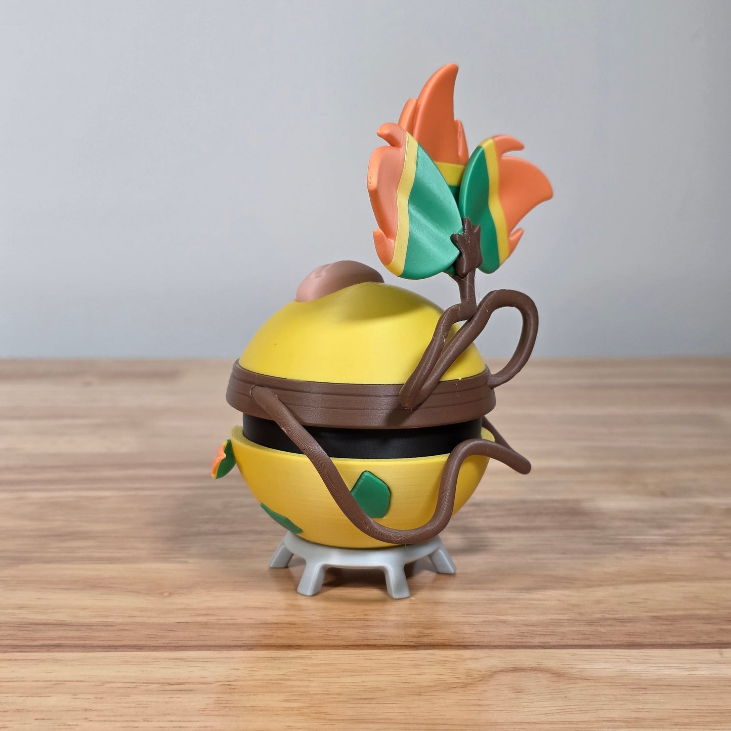 Victreebel (Mega) Poke Ball | 3D Printed Display Ball