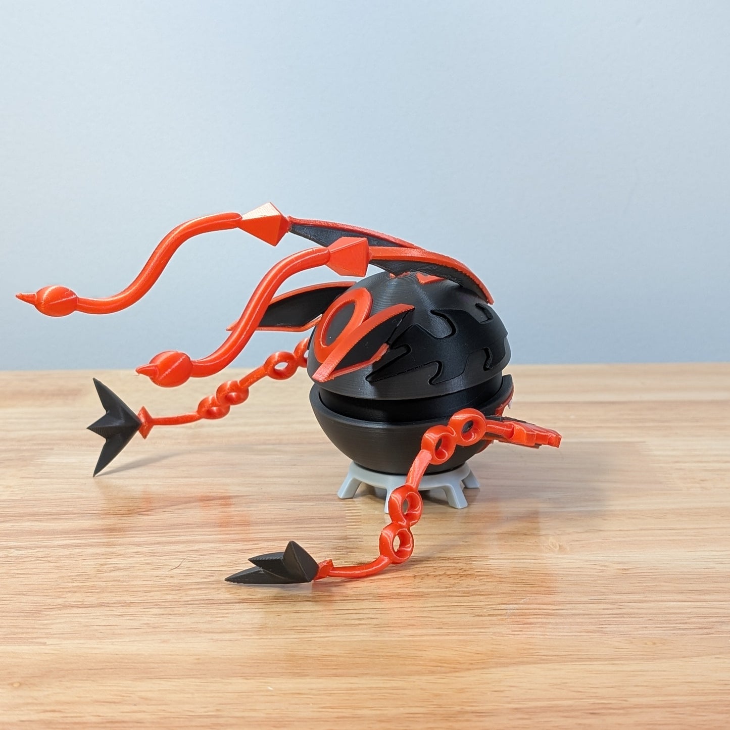 Rayquaza (Mega) Poke Ball | 3D Printed Display Ball