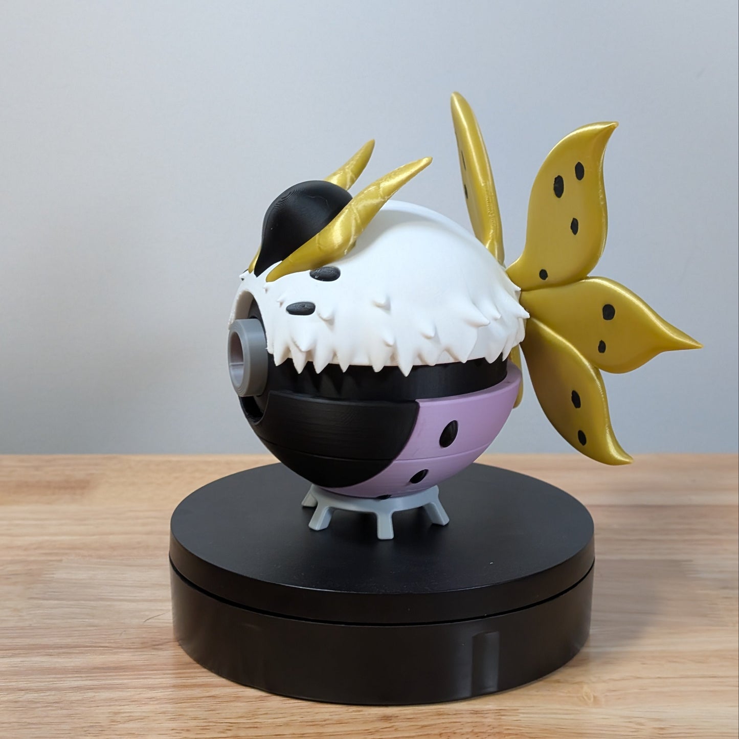 Volcarona Poke Ball | 3D Printed Display Ball