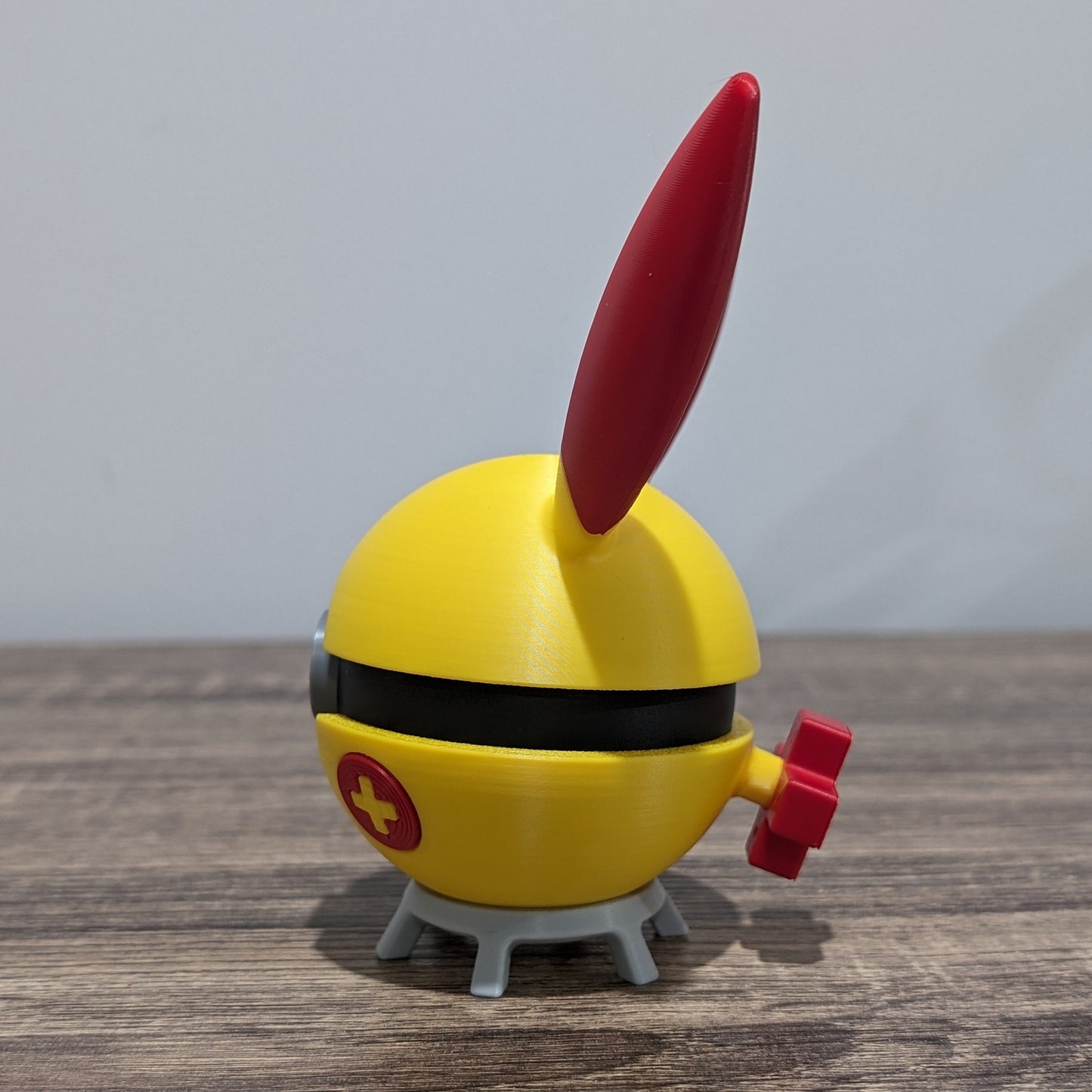 Plusle Poke Ball | 3D Printed Display Ball
