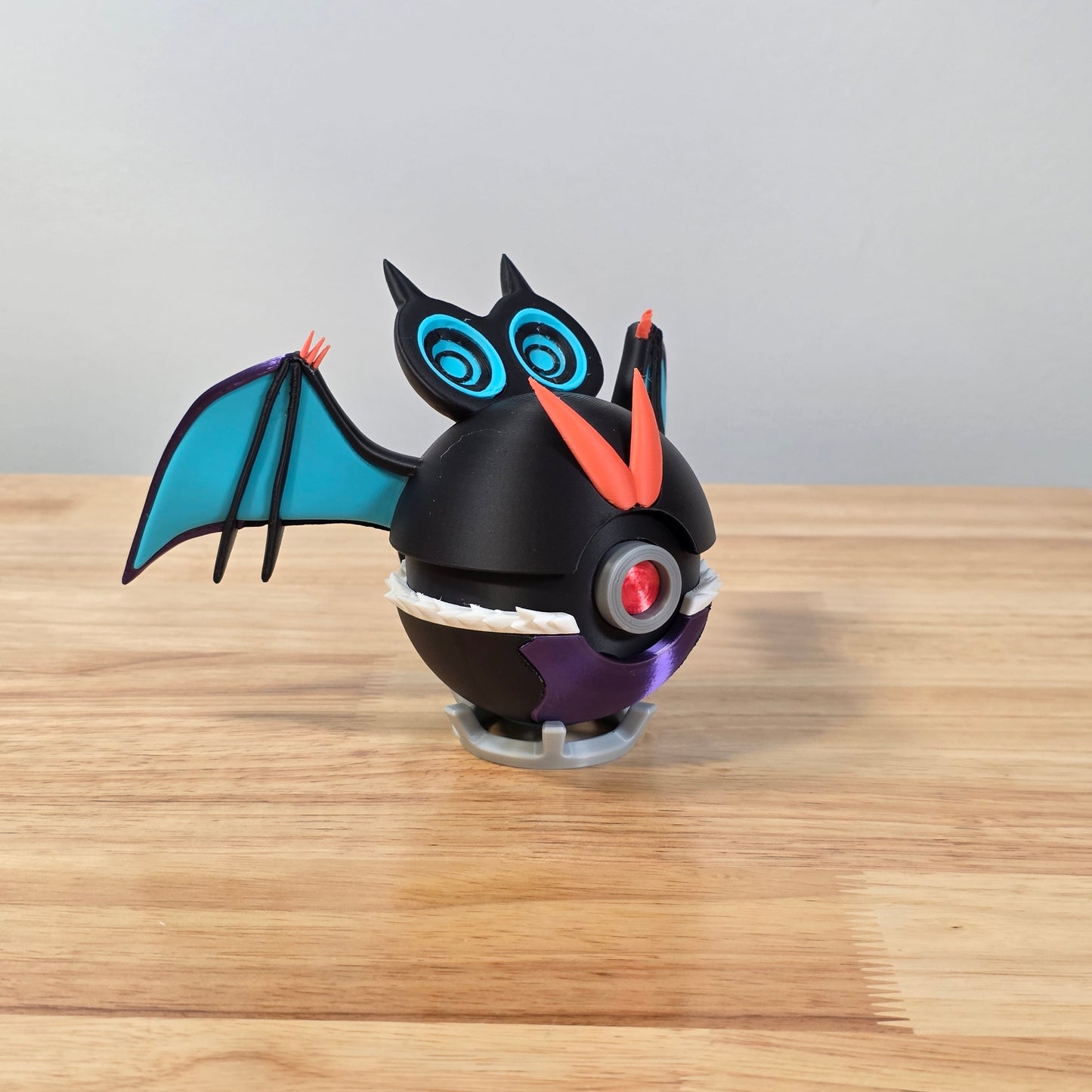Noivern Poke Ball | 3D Printed Display Ball