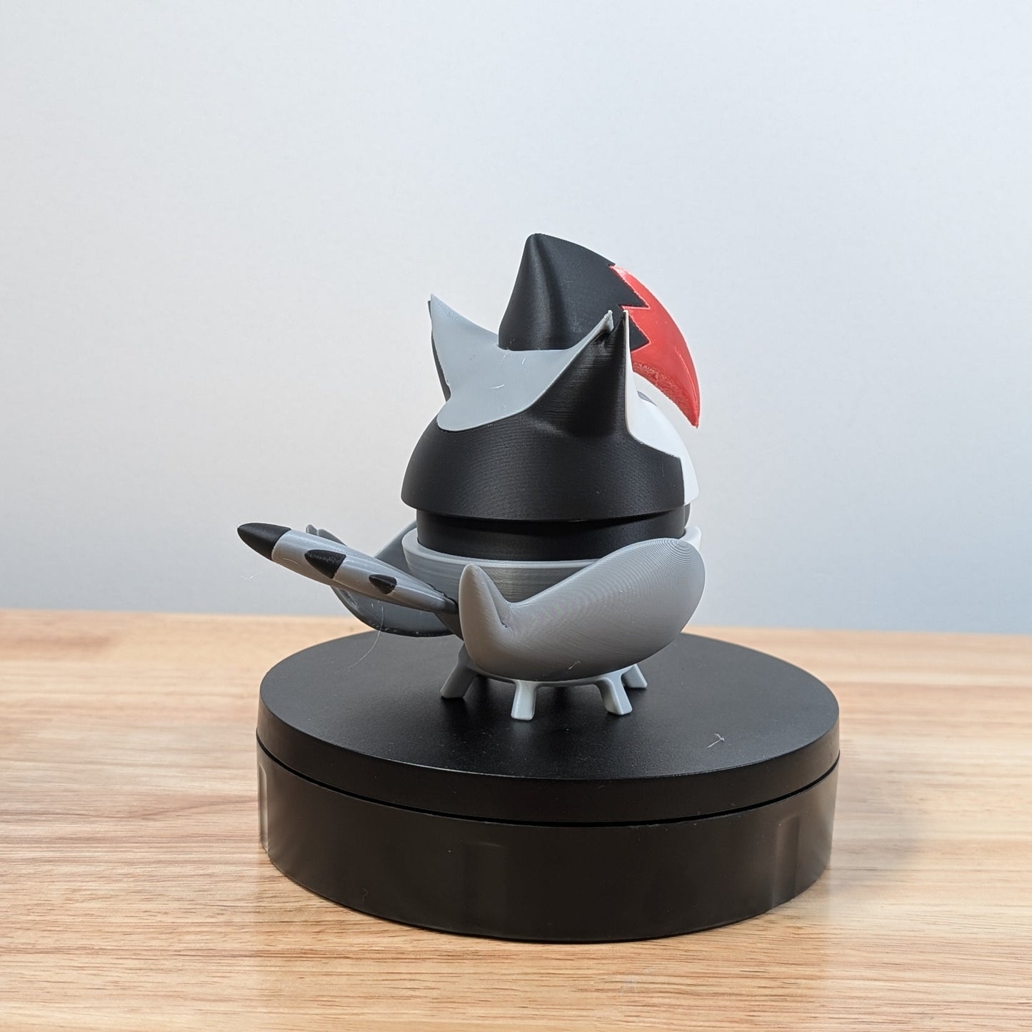 Staraptor Poke Ball | 3D Printed Display Ball