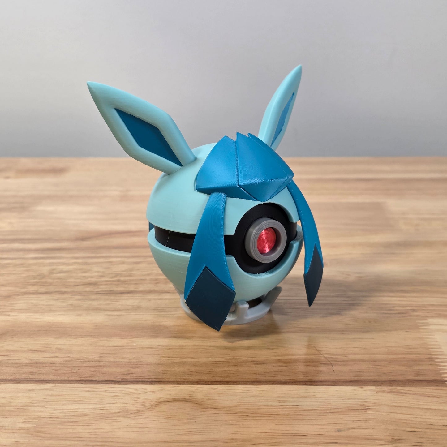 Glaceon Themed Ball