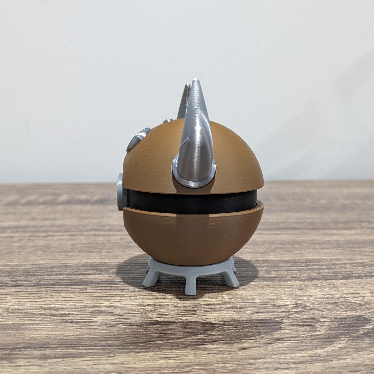 Tauros Poke Ball | 3D Printed Display Ball