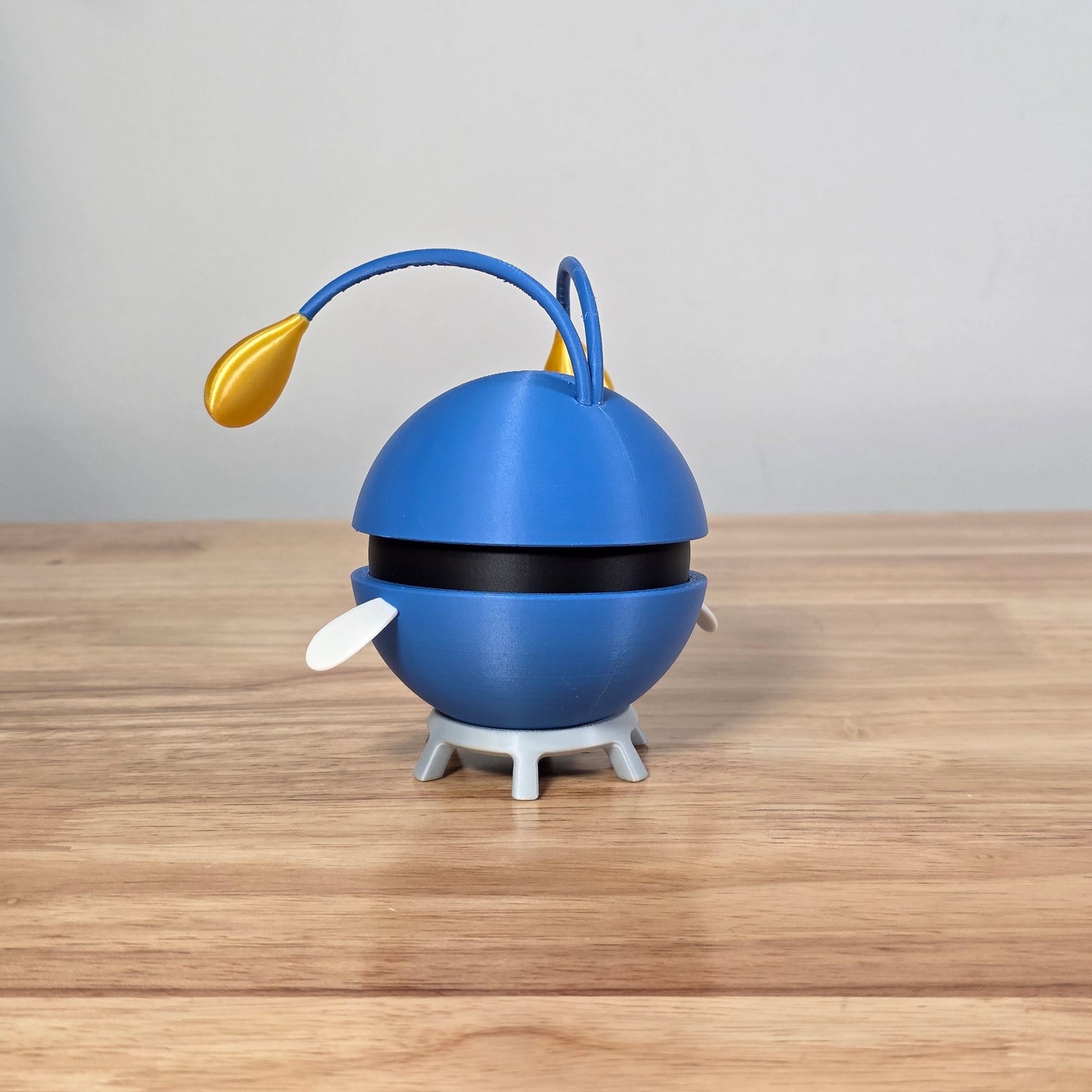 Chinchou Poke Ball | 3D Printed Display Ball