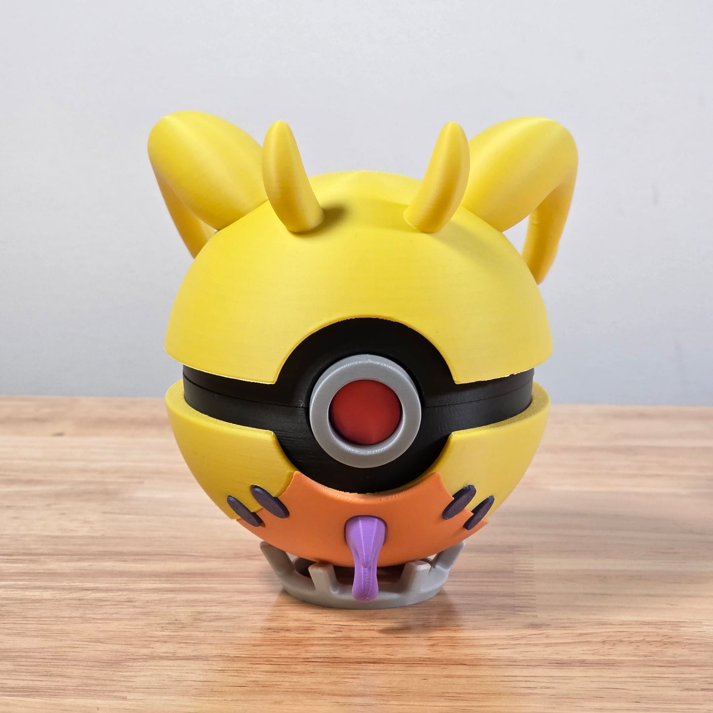 Goodra Poke Ball | 3D Printed Display Ball