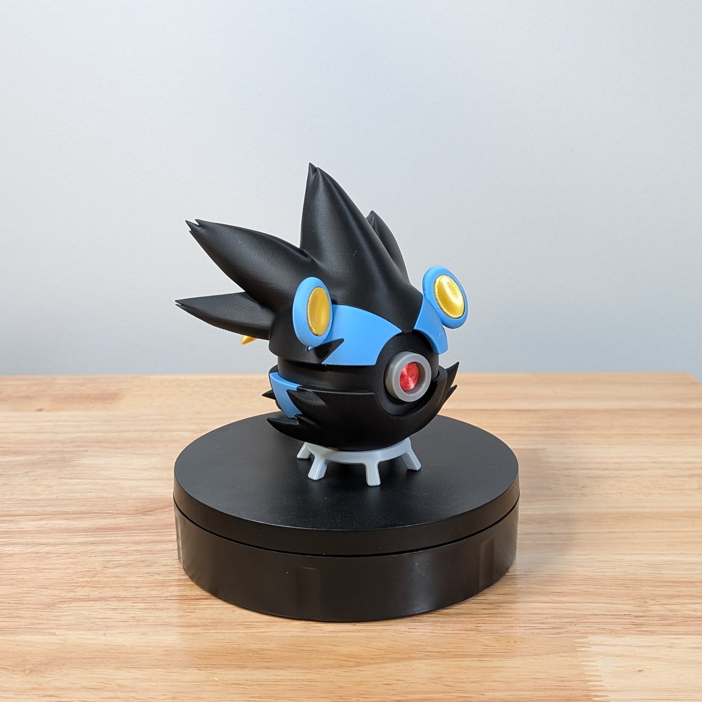 Luxray Poke Ball | 3D Printed Display Ball