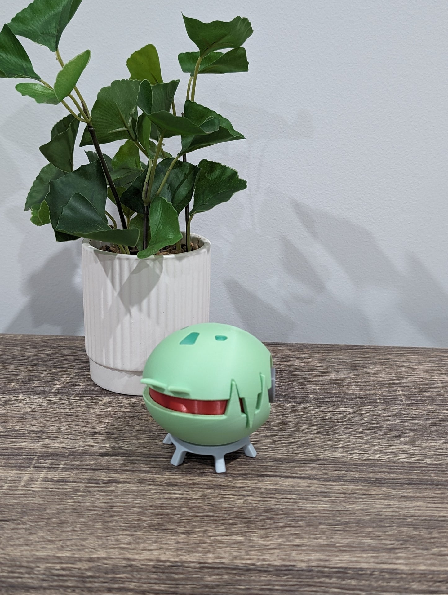 Carnivine Poke Ball | 3D Printed Display Ball