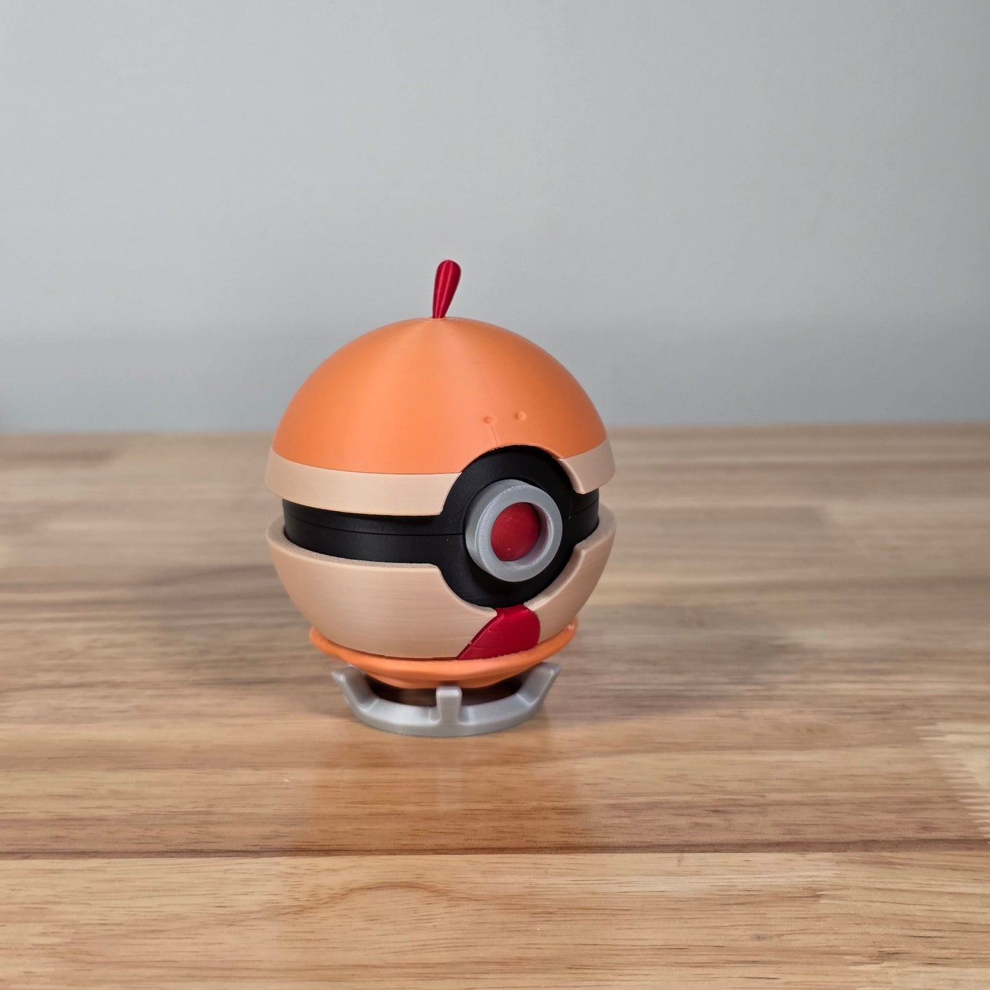 Scraggy Poke Ball | 3D Printed Display Ball